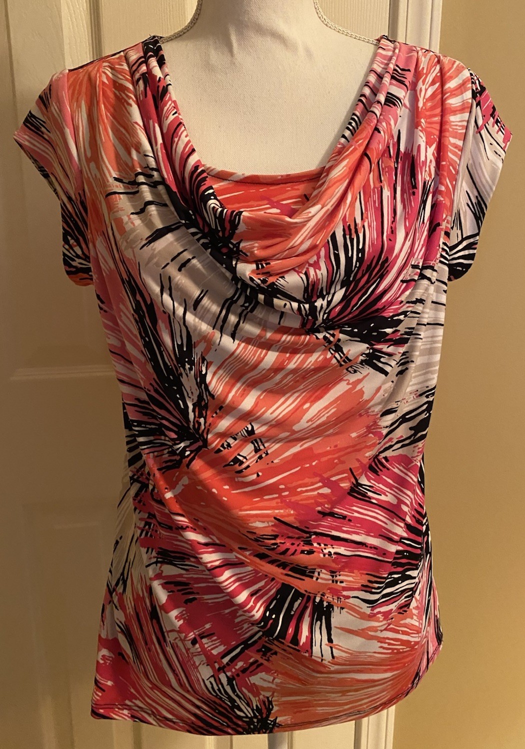 Chelsea & Theodore Multi Layer Blouse Abstract Design Womens Medium EUC
