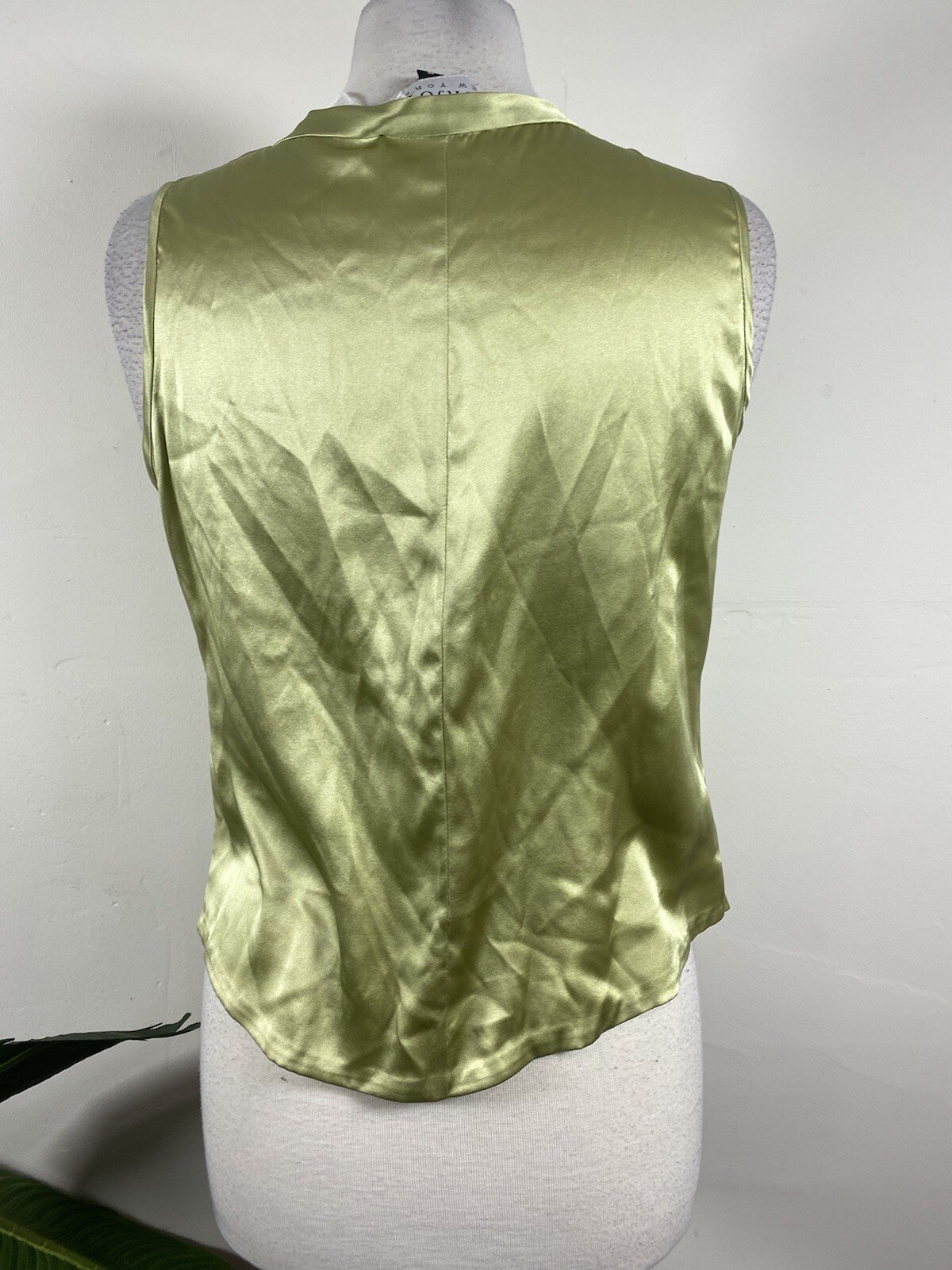 GURJOT New York Silk Sleveless Olive Green Top Size 6