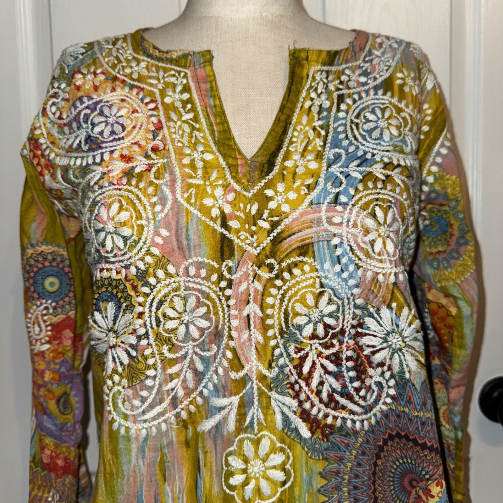 Unbranded Women’s Tunic Top Rayon V Neck Colorful Bohemian S Small Embroidered