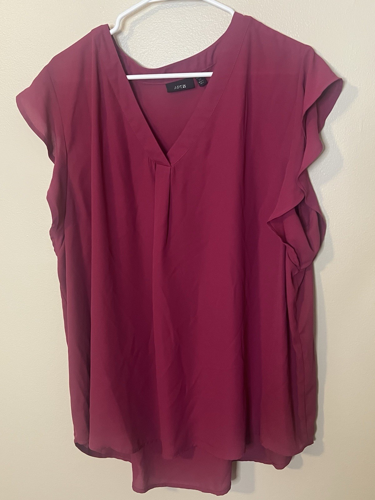 Apt 9 Magenta Blouse With V-Neck And Flutter Sleeves