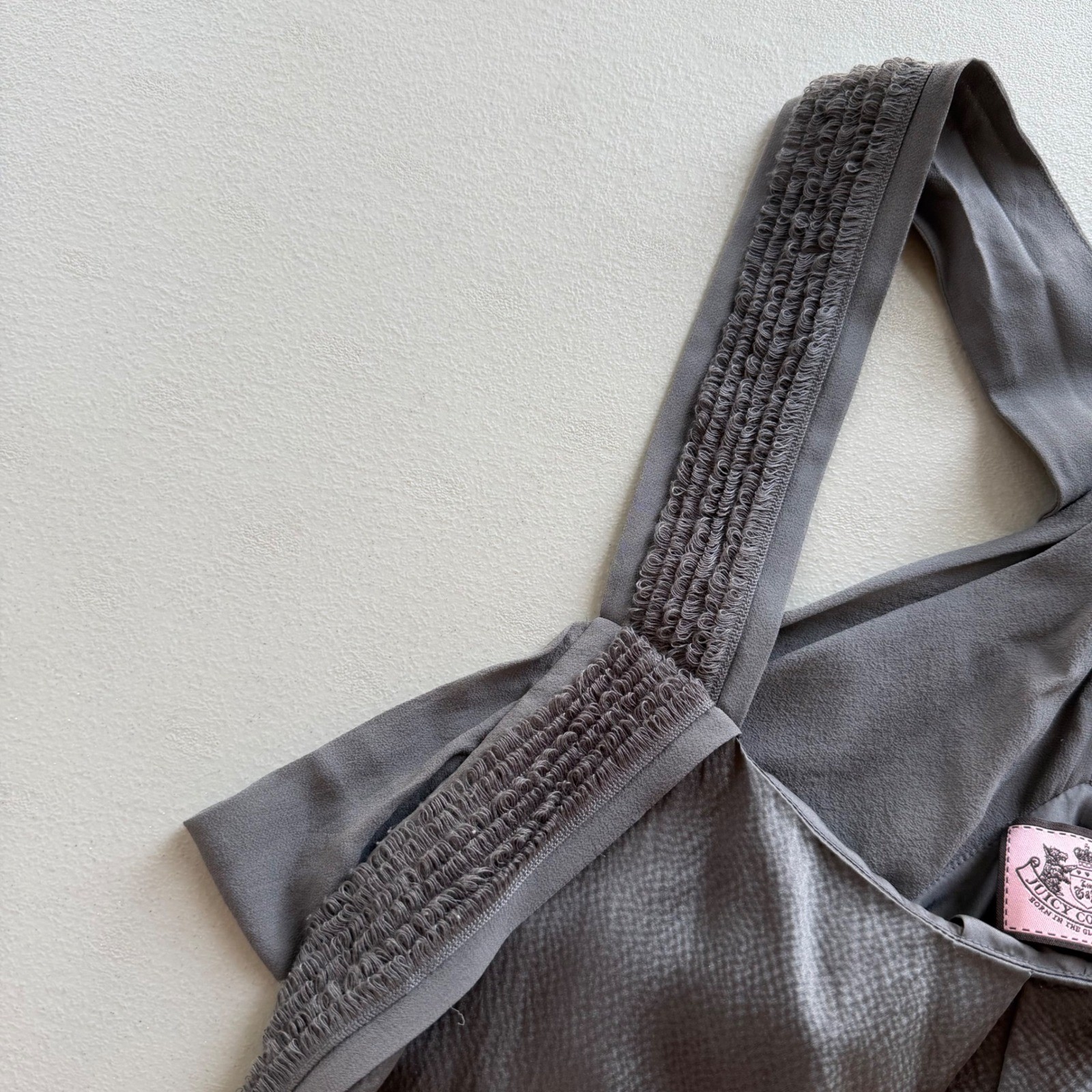 Juicy Couture Women 6 Gray 100% Silk Smocked Strap Criss Cross Back Tank Top Y2K