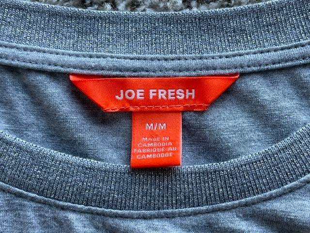 Joe Fresh Gray Short Sleeve Classic Preppy T-Shirt Sparkle Trim Neckline Medium