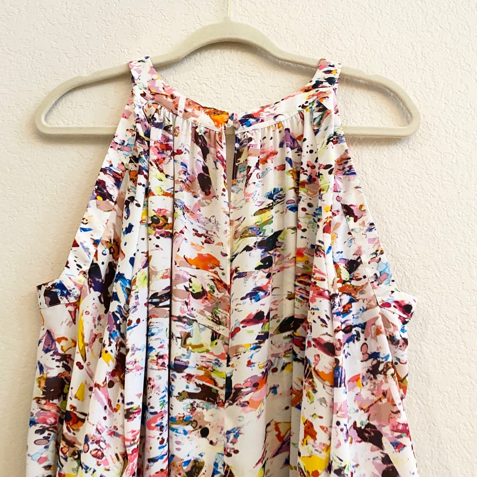 Rebecca Minkoff Abstract Print Cold Shoulder V Neck Blouse Women’s Size M