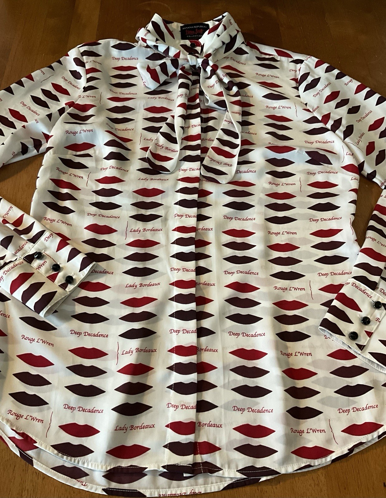 Banana Republic L’Wren Scott Blouse Women’s Sz4 Red Lips Lipstick Whimsical