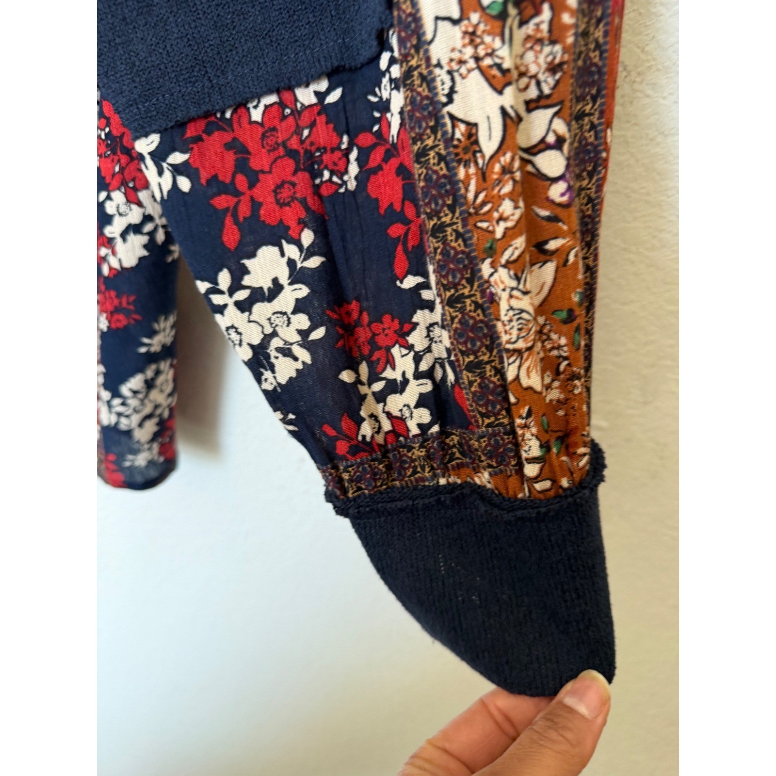 GiGio Plus 1XL Floral Patchwork Mixed Media Raglan Top Navy Blue Boho Relaxed