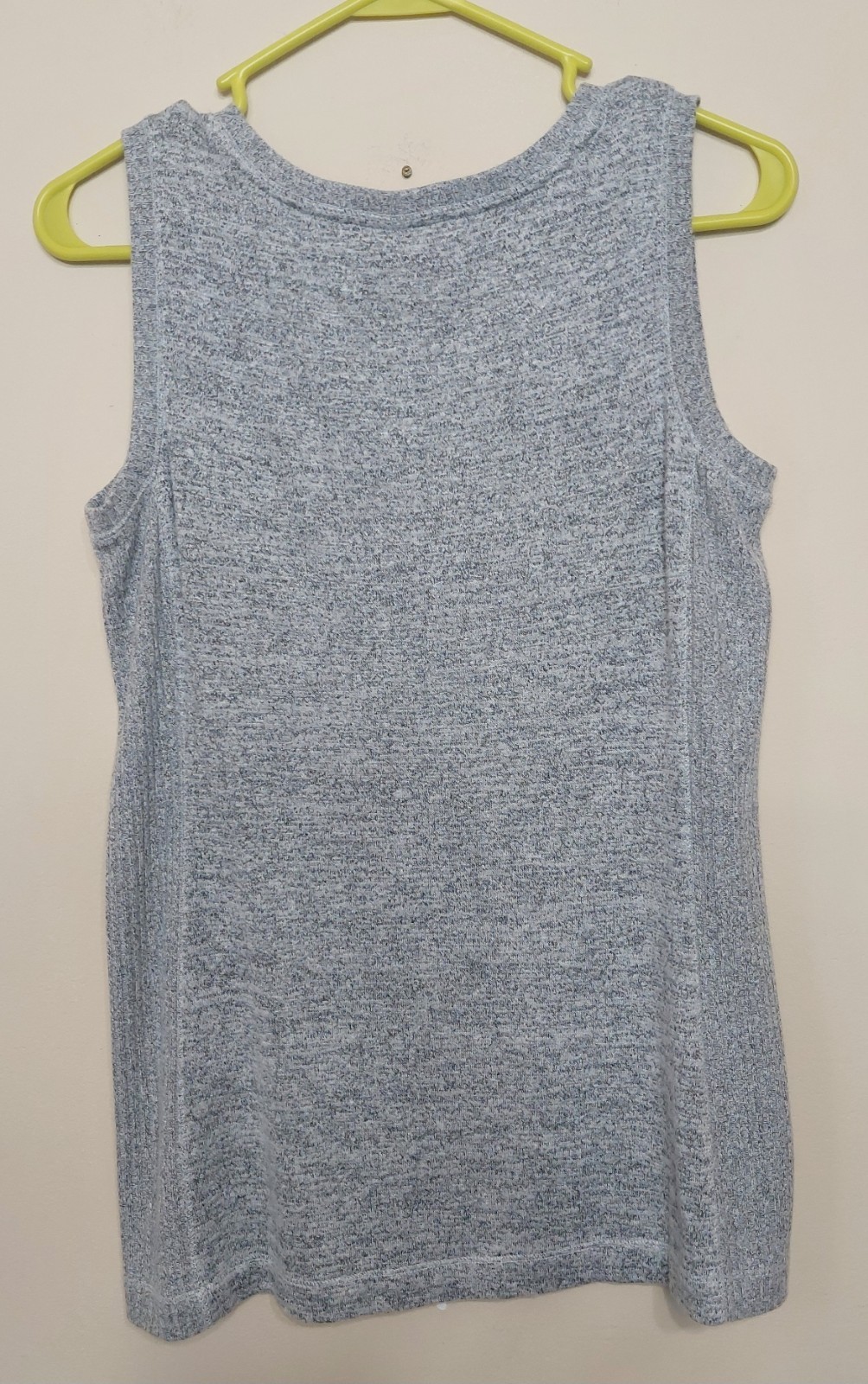 8 04 Chico’s Size 0 Zenergy Gray Space Dye Sleeveless Tank Top Women’s US 4/6