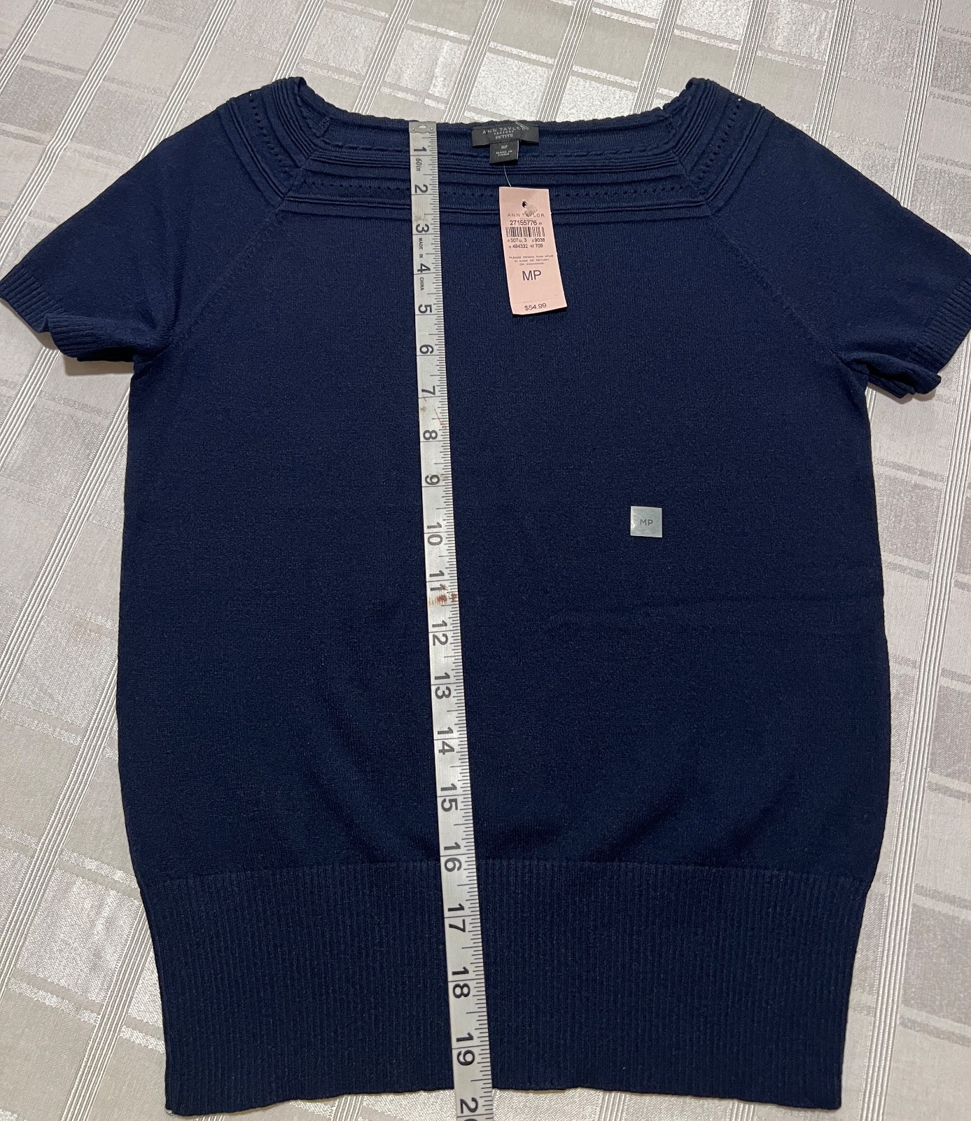 Ann Taylor Factory Petite light Short Sleeve MP 65% Rayon/35% Nylon 494332