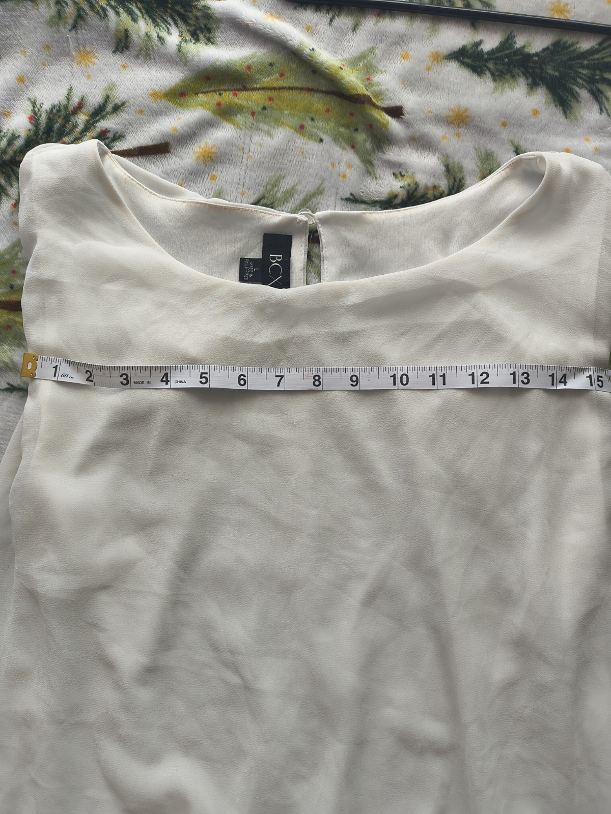 BCX Women’s White Sheer Chiffon Lace Short Sleeve Round Neck Blouse L