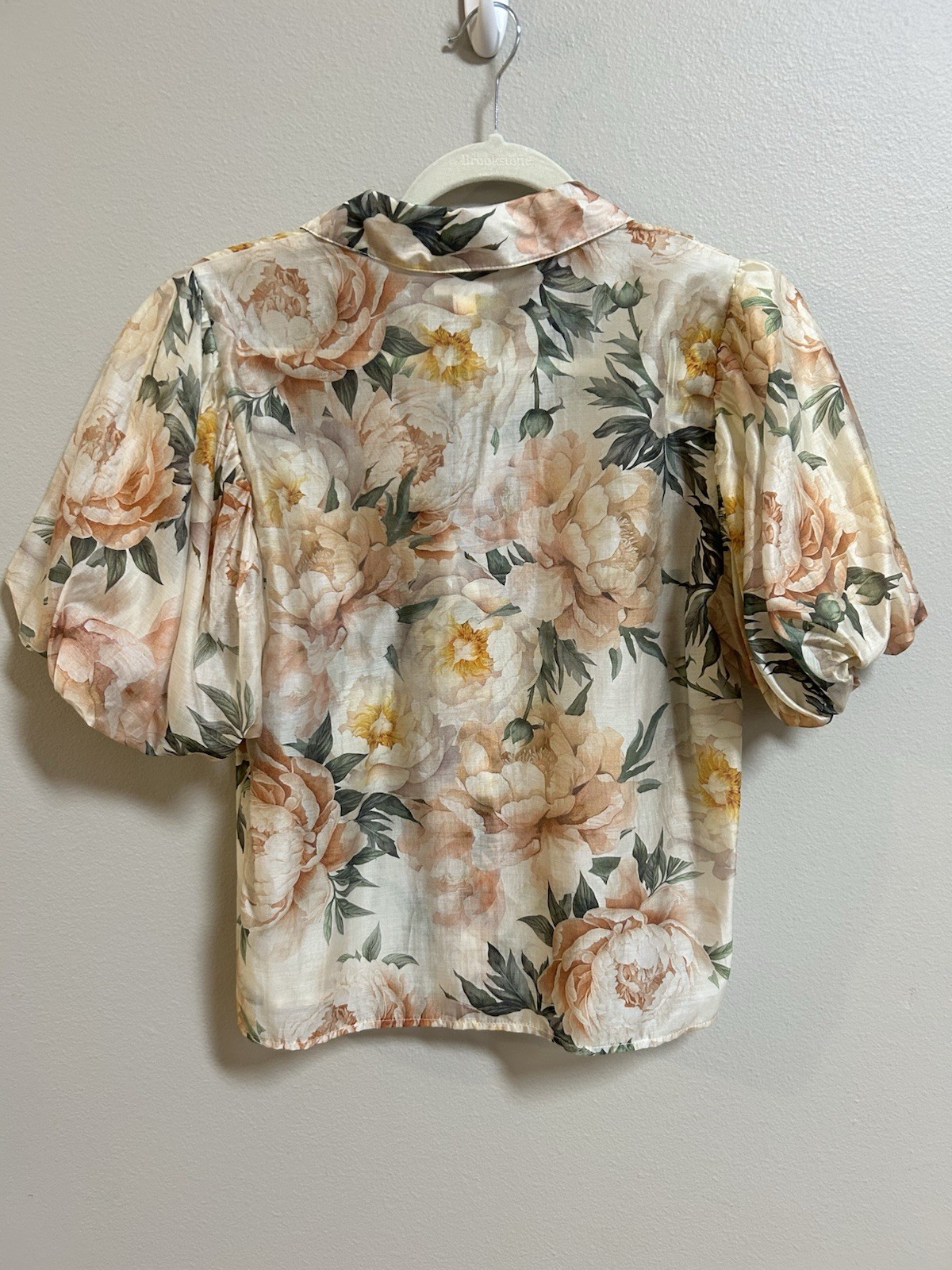 NWT Bailey 44 Womens Medium Floral Puff Sleeve Button Front Blouse Peony Print