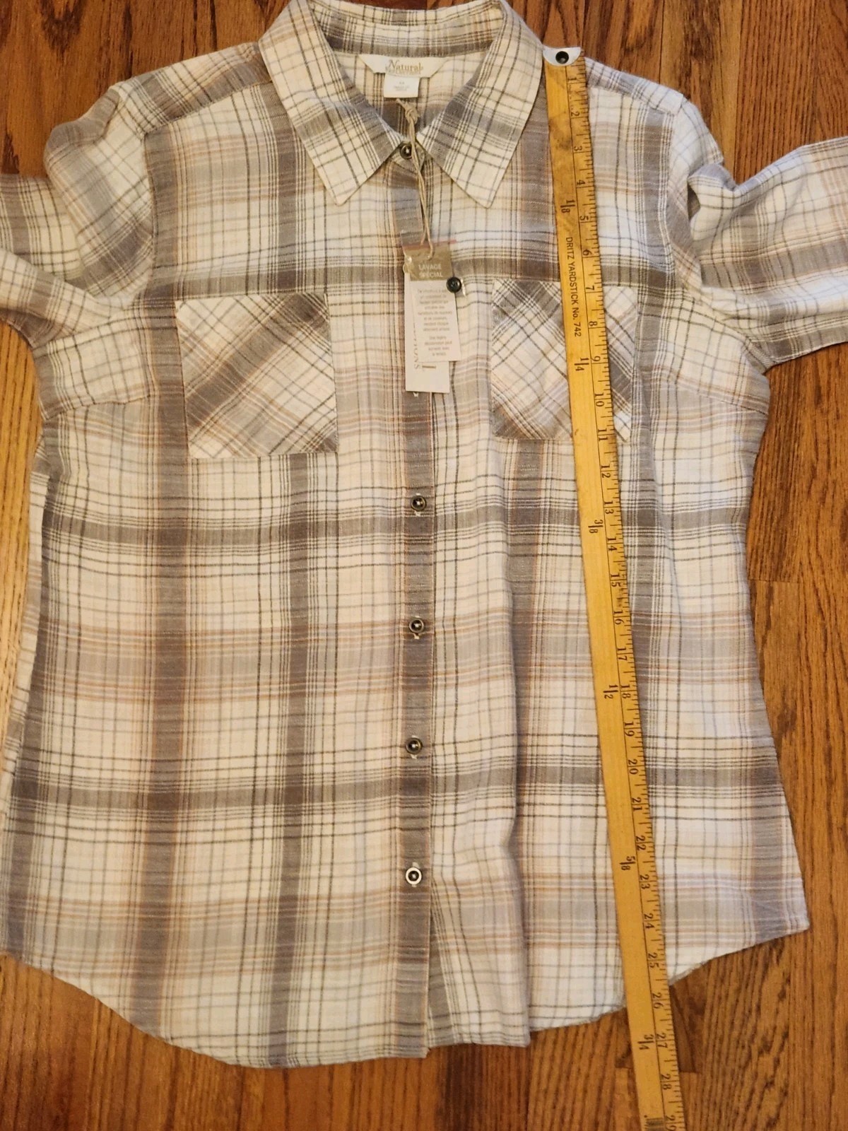 NWT Natural Reflection Womens Button Up Down Shirt Size Medium