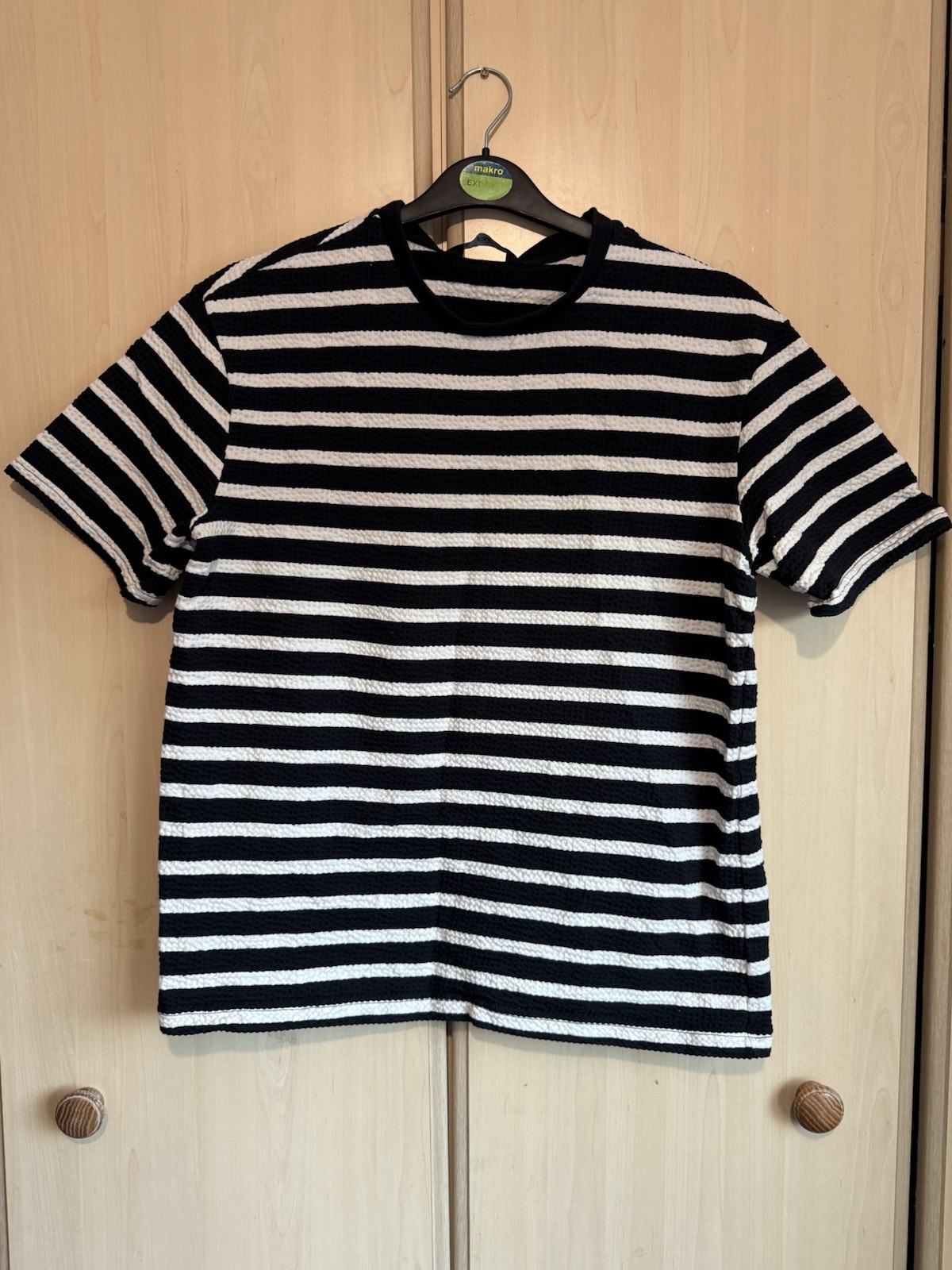 F&f navy blue and white textured striped short sleeve tshirt size M