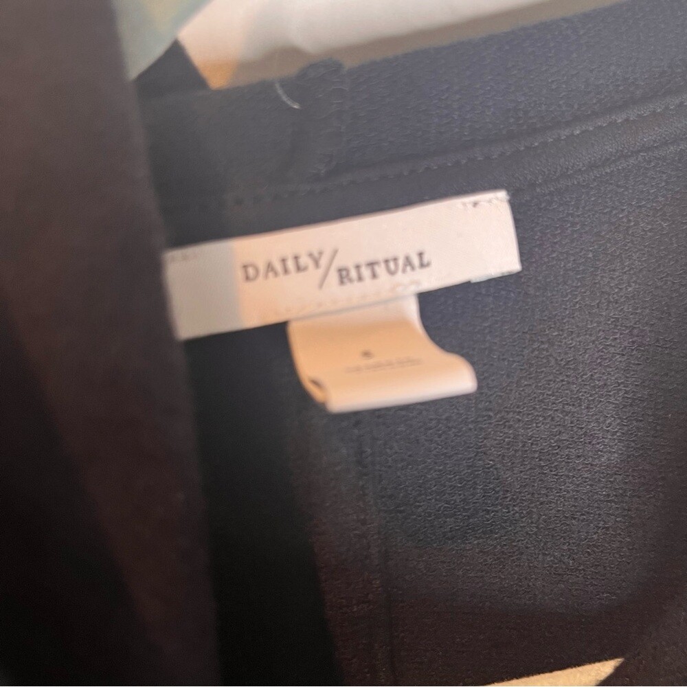 Daily Ritual | Supersoft Terry Long-Sleeve Hooded Pullover
