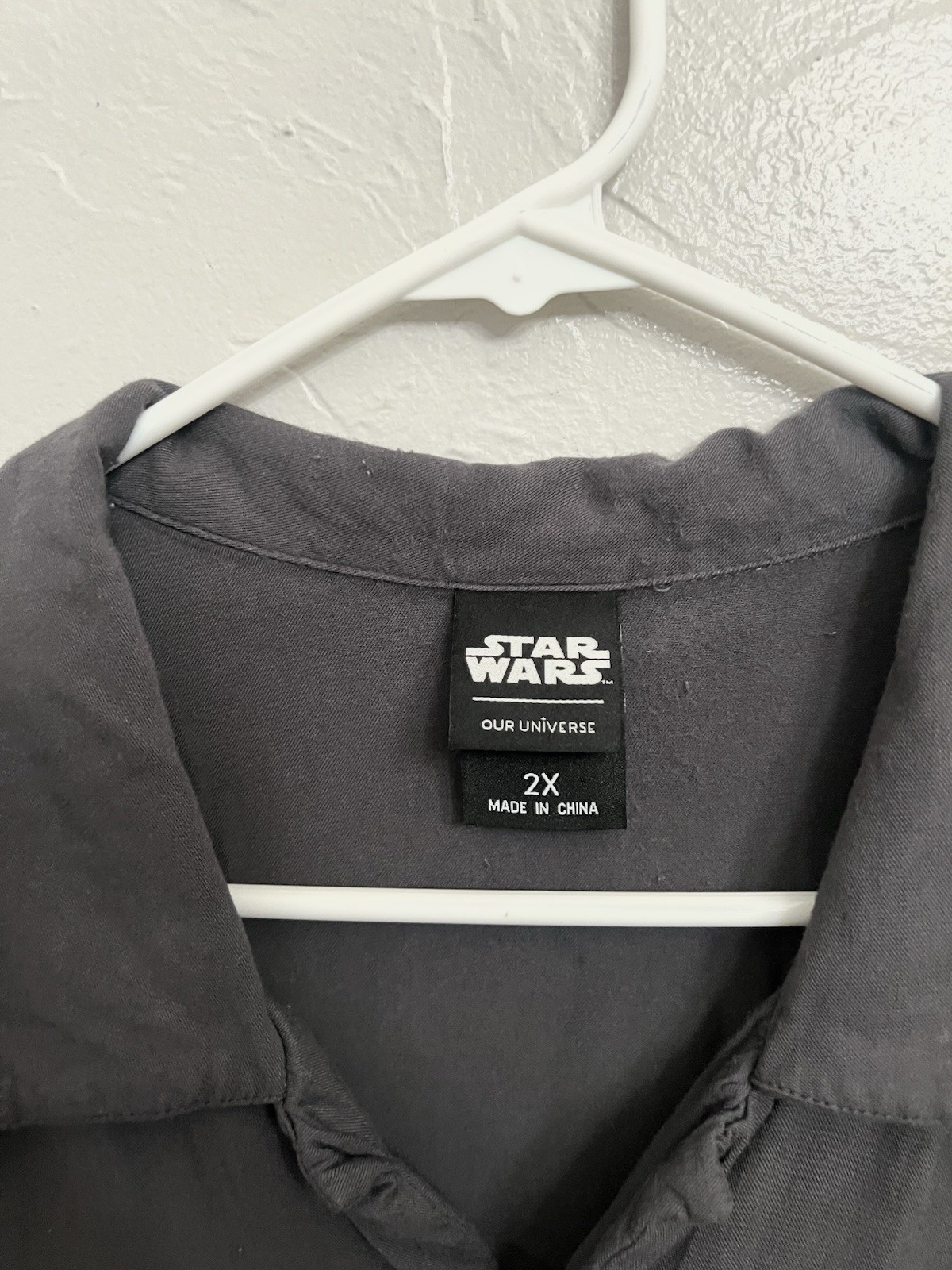 Star Wars Box Lunch Shirt Gray Size 2X Darth Vader Floral Embroidered Top Dark