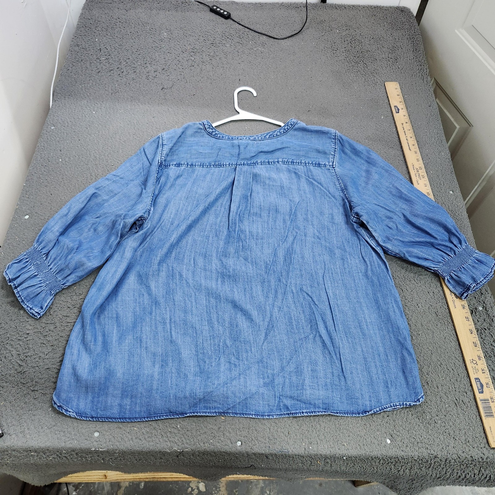Chico’s Blouse Womens 3 Blue Paisley Embroidered Chambray Henley Tunic Top