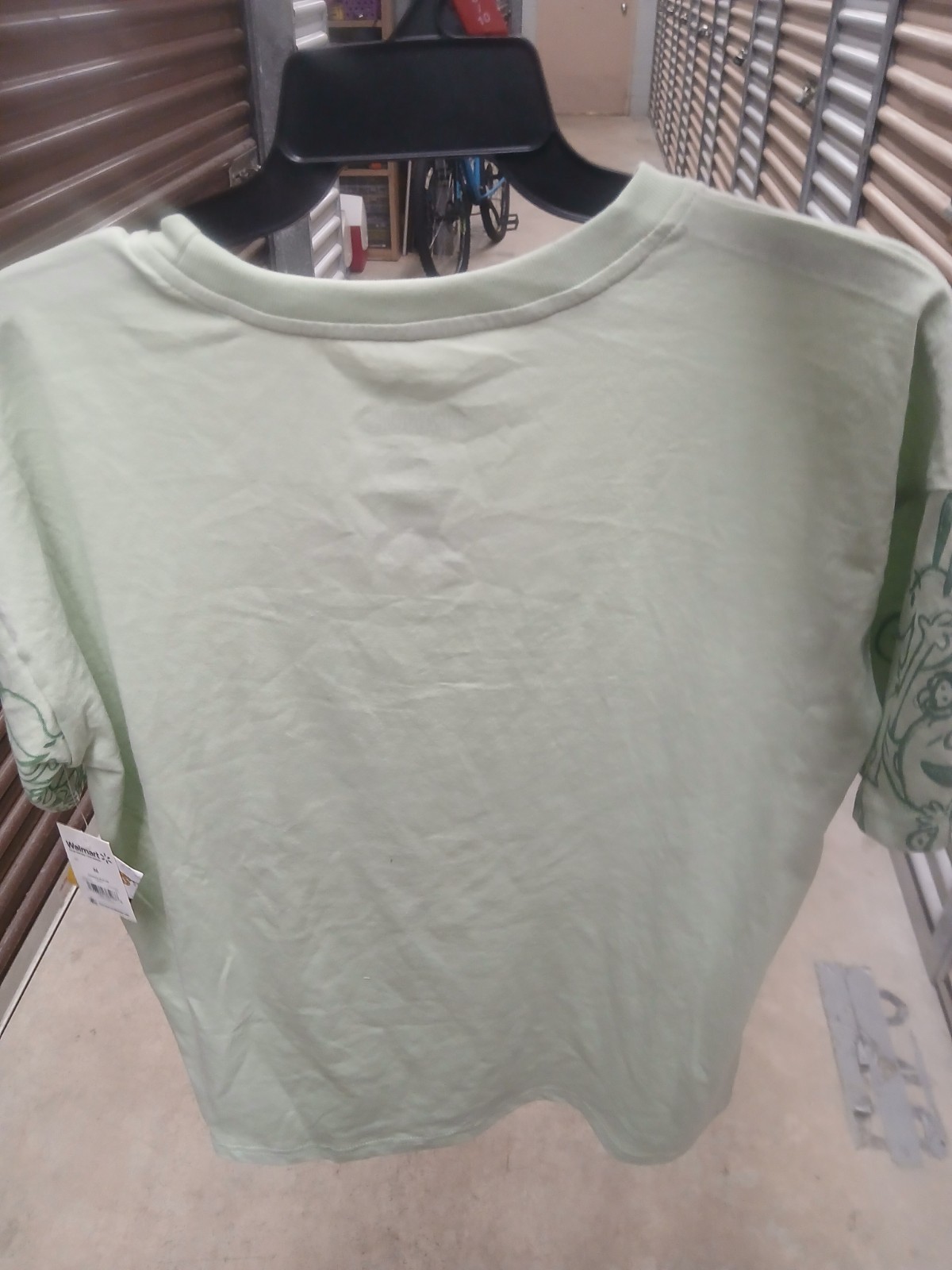 Women’s Size Medium Short Sleeved Peanuts Tshirt NWT