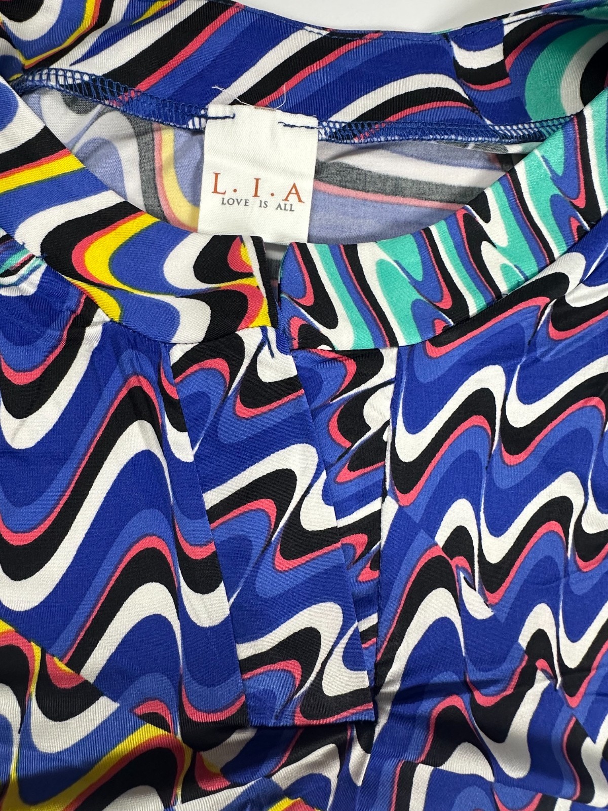 L.I.A Love Is All Multi‑Color Abstract Top | Large| NWT