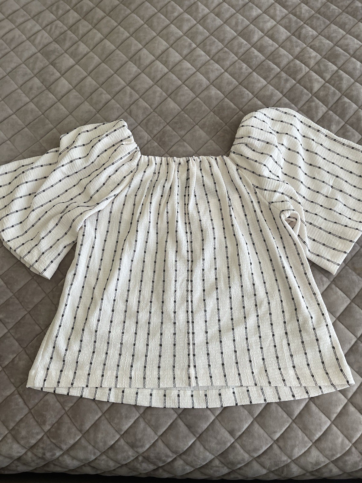 Darling Black And Cream Loft Blouse With Bell Sleeves, Size Small