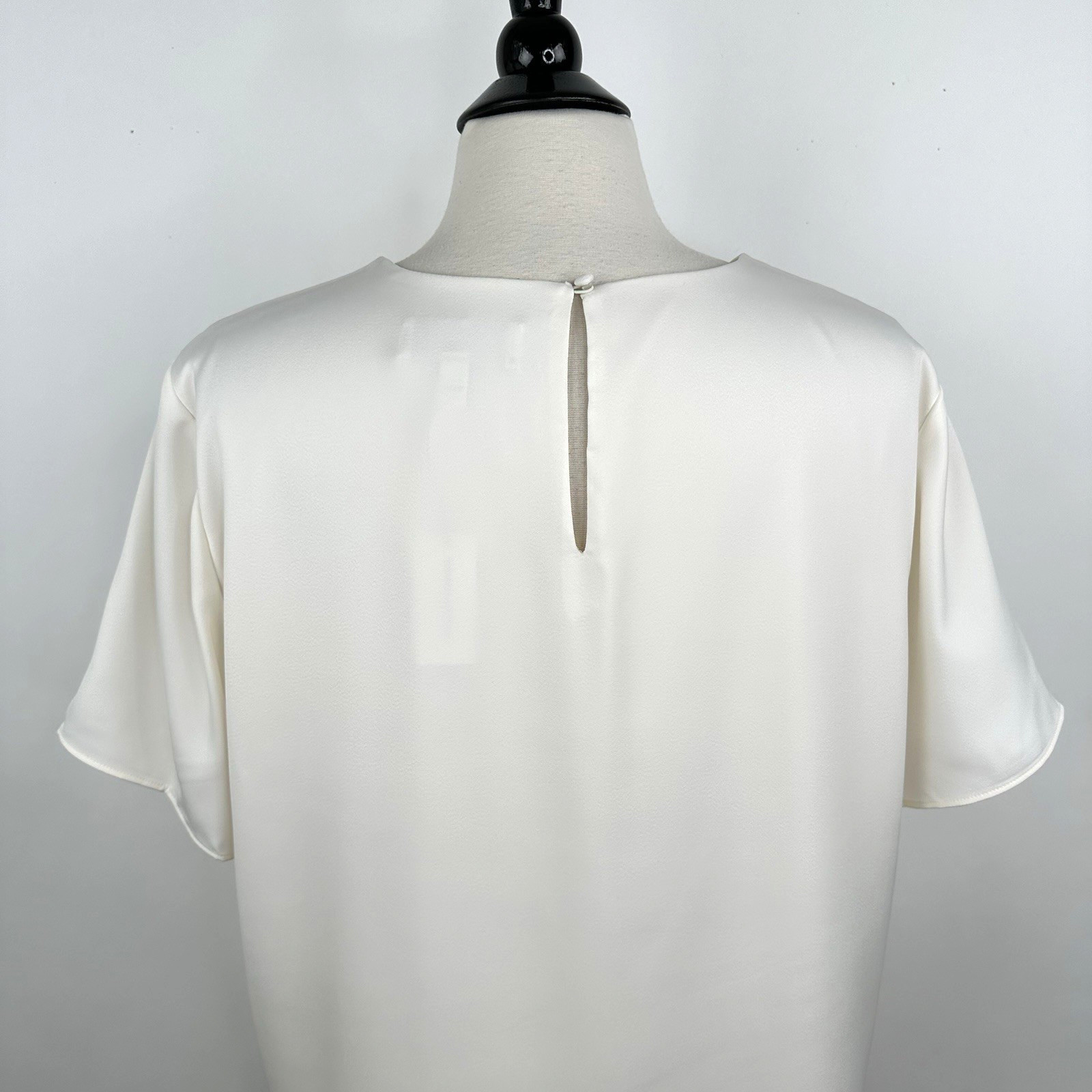 Banana Republic Factory Classic Crew Neck Blouse XL Snow Day White Lined NWT