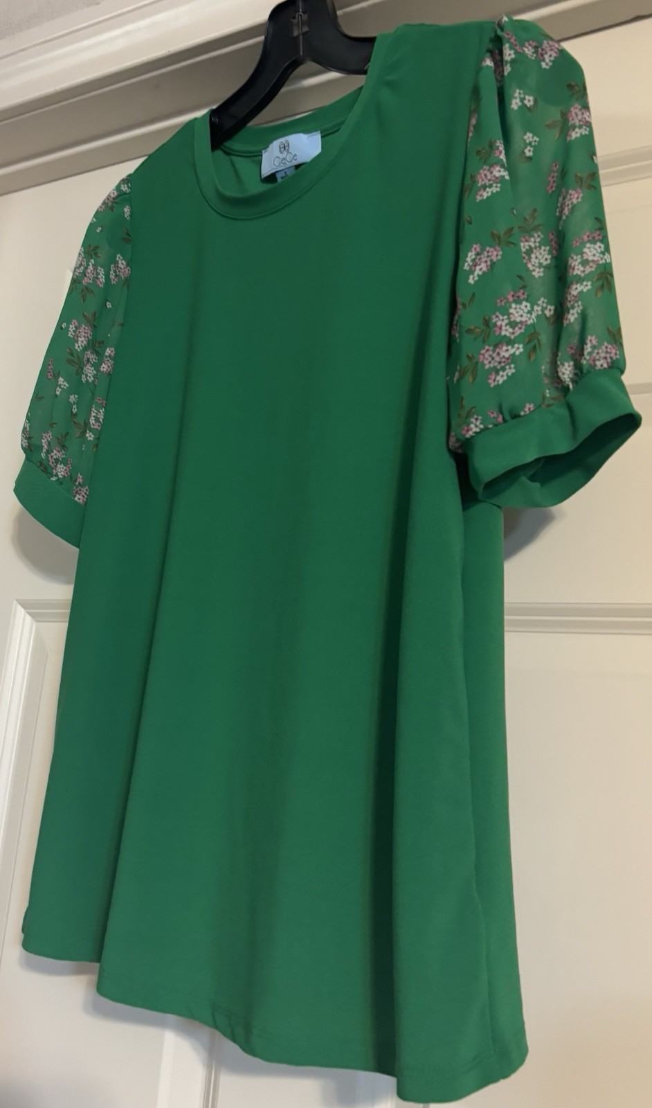 NWOT CeCe Coastal Preppy Old Money Quiet Luxury Coquette Statement Sleeve Size S