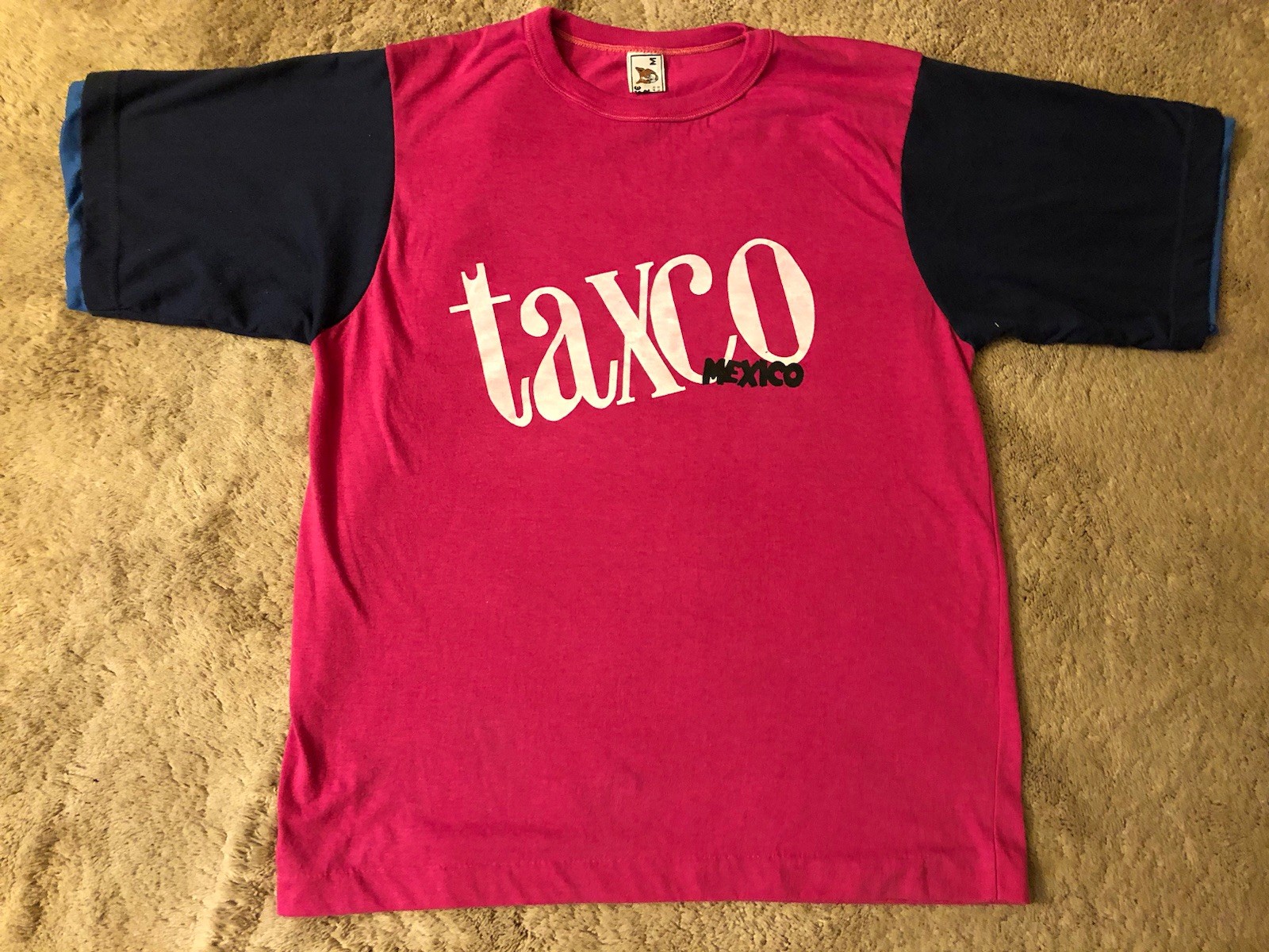 Women’s Size M Short Sleeve Cotton Blend Taxco Mexico Top 20 Chest 24 Long