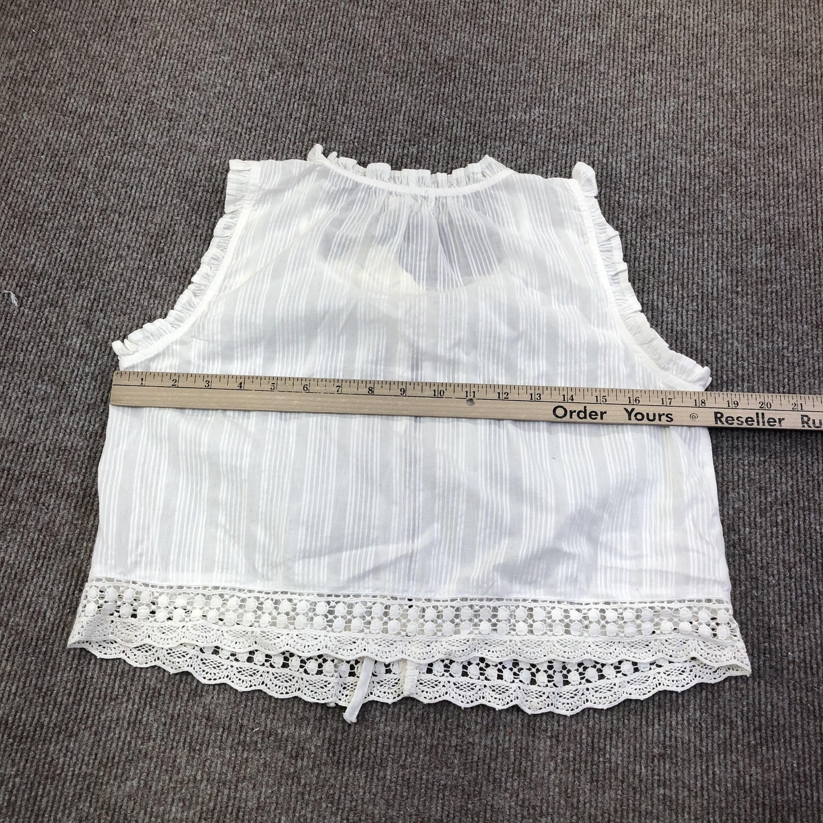 Pearl Global Blouse Womens Medium White Scoop Neck Sleeveless Crochet Ruffle