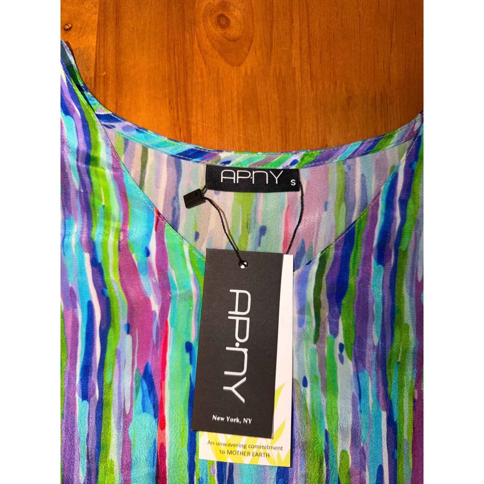 APNY New York Women Sleeveless V-Neck Abstract Stripe Cupro Viscose Top Small