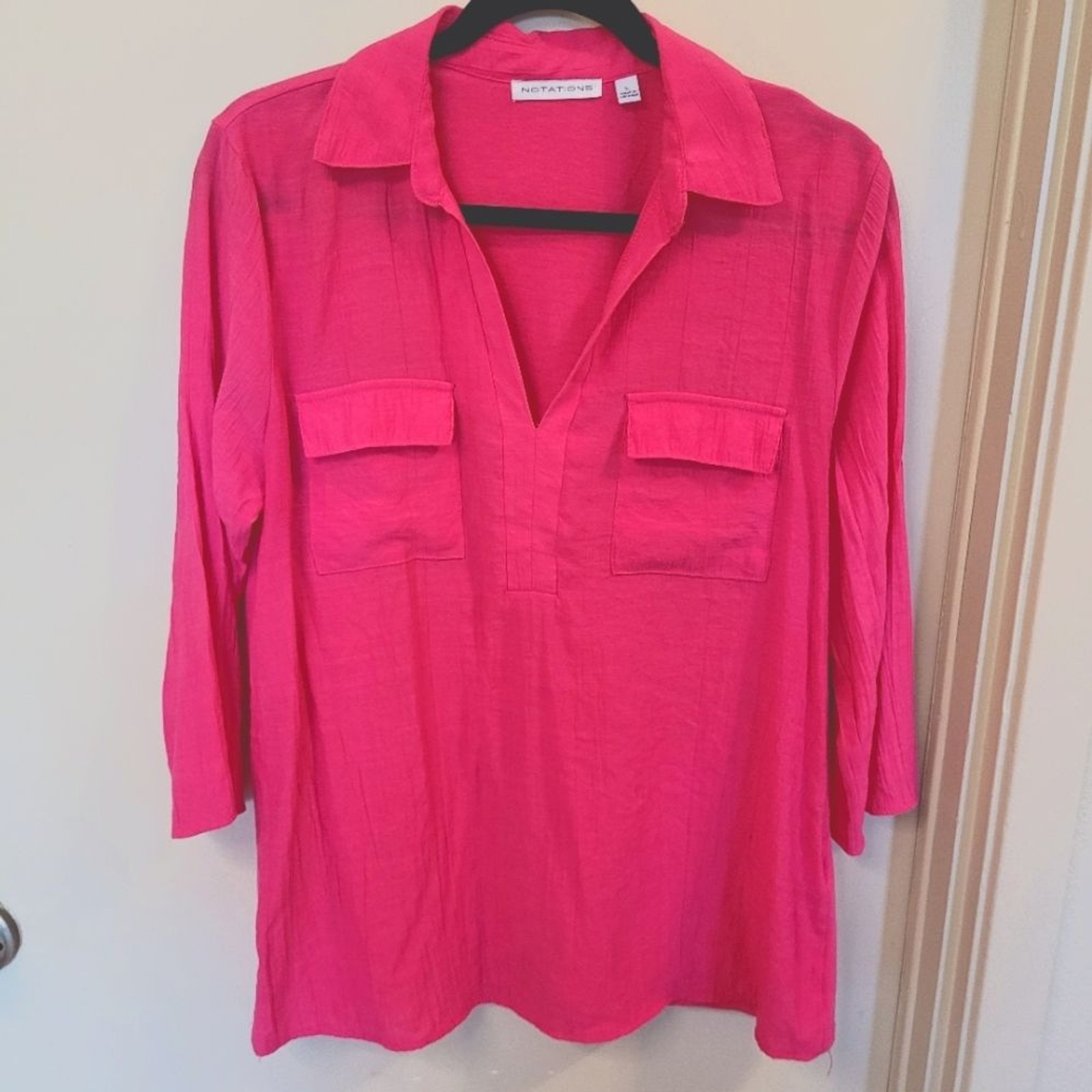 Notations Women’s Top Size Large Hot Pink Fuchsia 3/4 Sleeves V-Neck EUC
