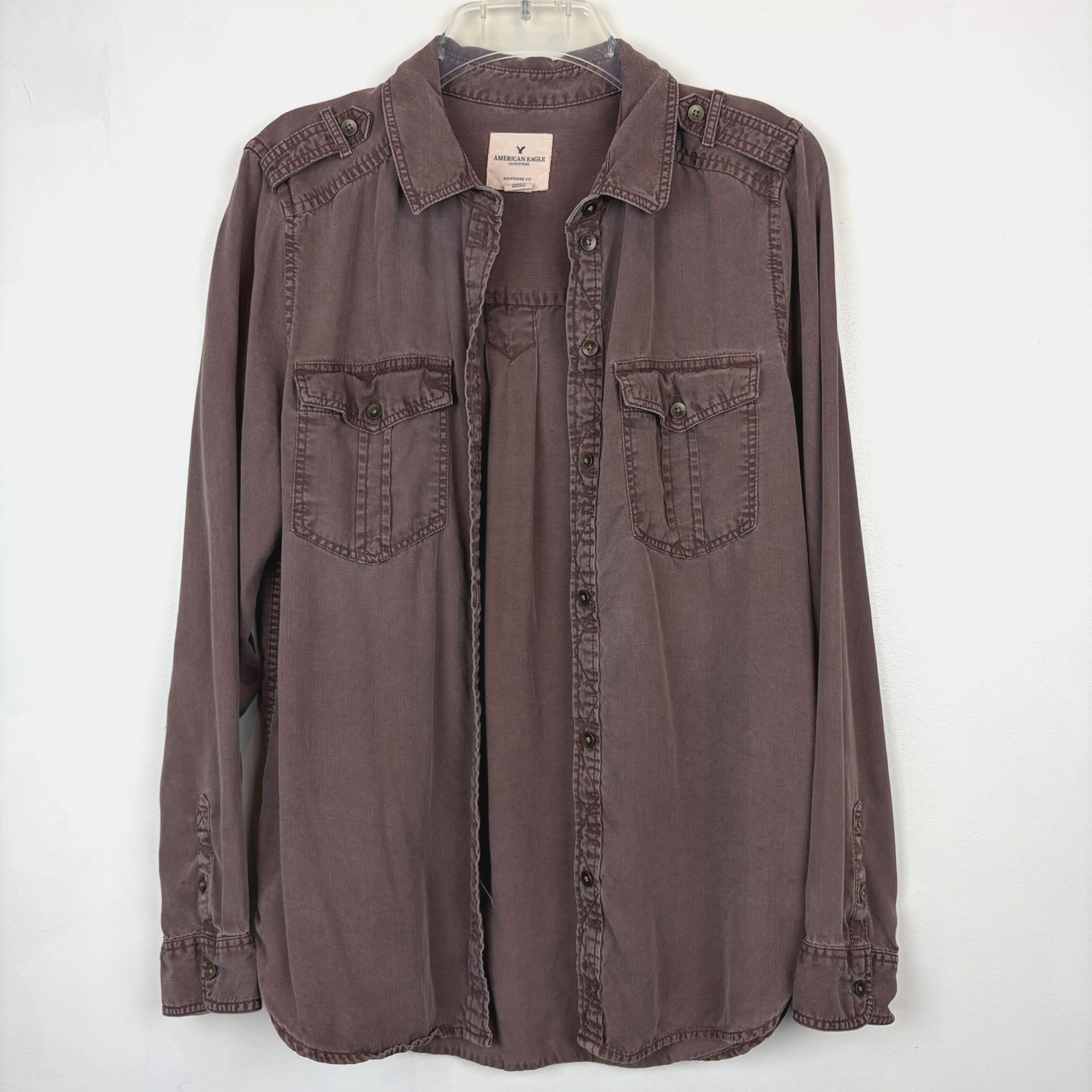 American Eagle Shirt Womens Medium Boyfriend Fit Plum Chambray Utility Button Up