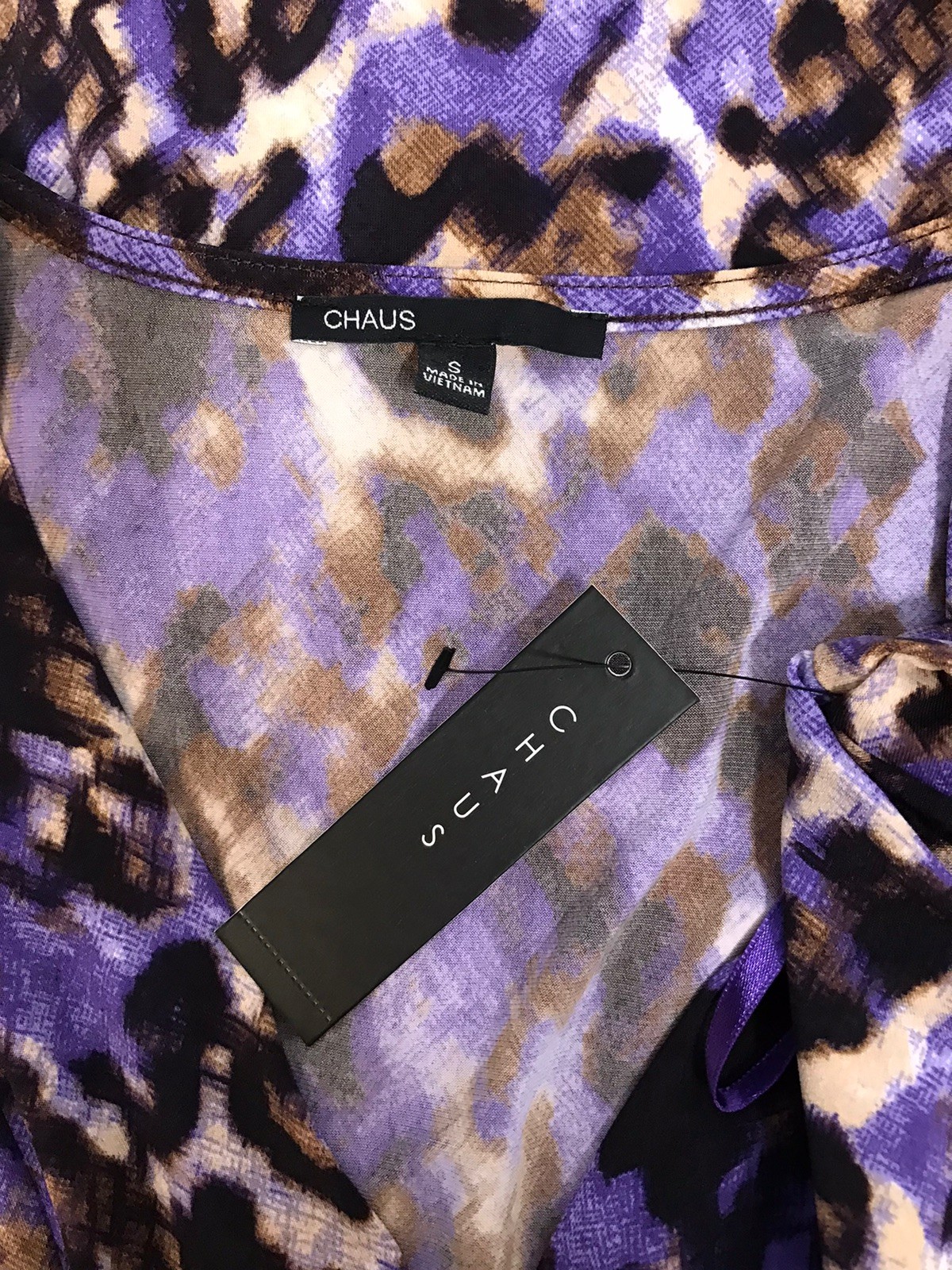 Chaus S Top Stretch NWT $49 Tie Dye Animal Print Low V Cut Twisted Front Blouse