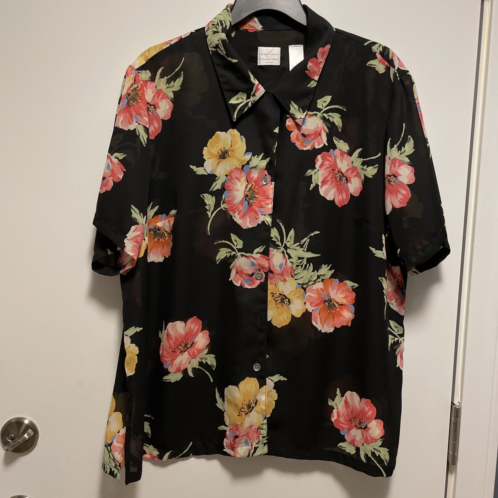 Emma James Liz Claiborne Women’s 1X Short Sleeve Black Floral Blouse