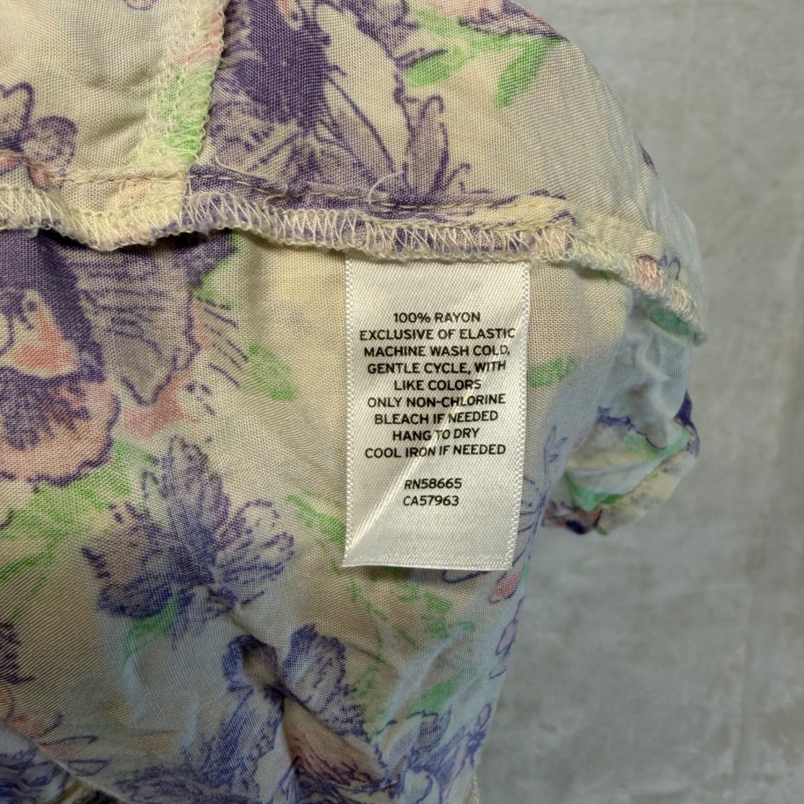 Abound Floral Crop Top Womens XL Purple Pink Excellent Smocked Tie Front Boho