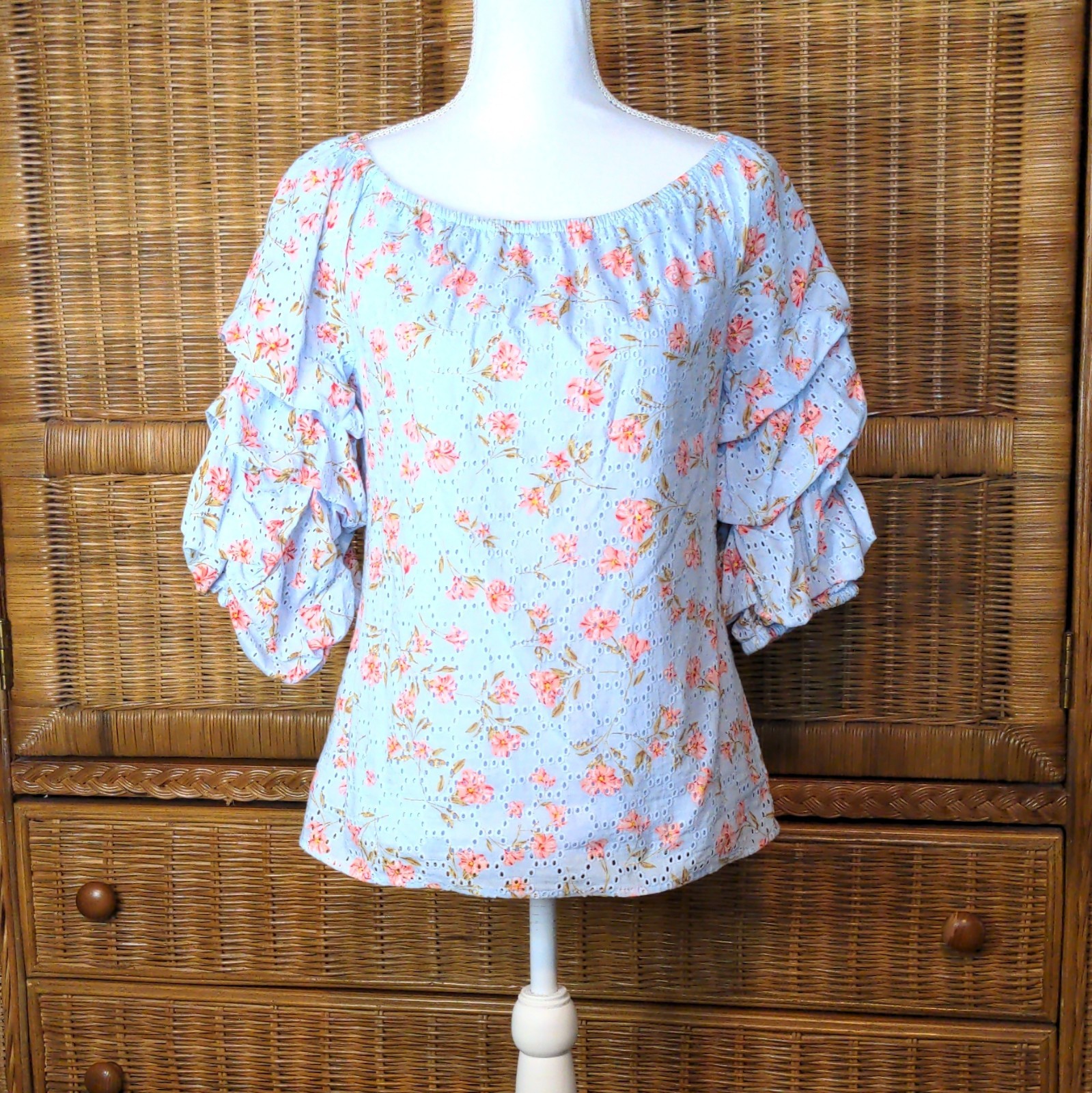 CeCe Women’s S Blue Pink Floral Eyelet Off-Shoulder Ruffle Puff Sleeve Blouse