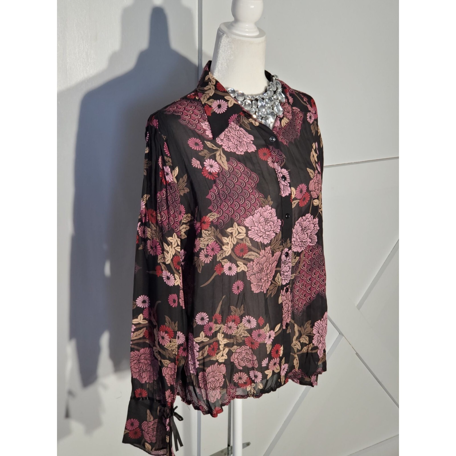 APOSTROPHE FLORAL FORMAL BLOUSE COLOR BLACK LONG SLEEVE POLYESTER SIZE M