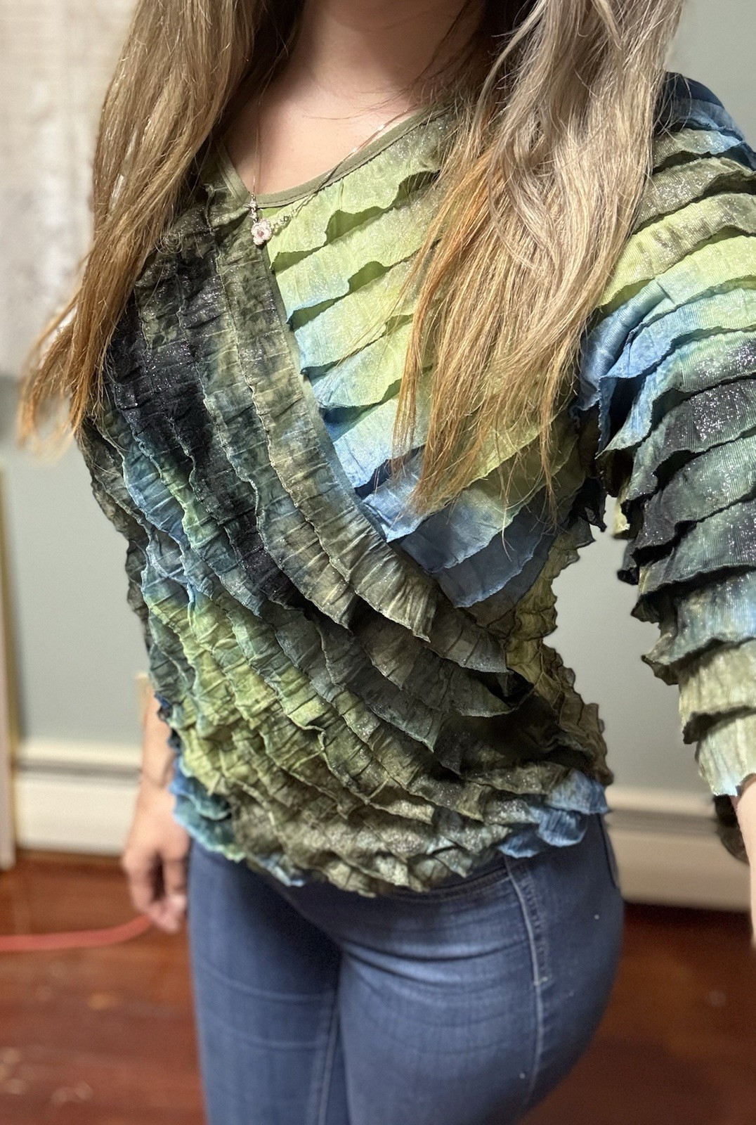 Notations Women’s M Green Blue Abstract Ruffle V-Neck 3/4 Sleeve Blouse