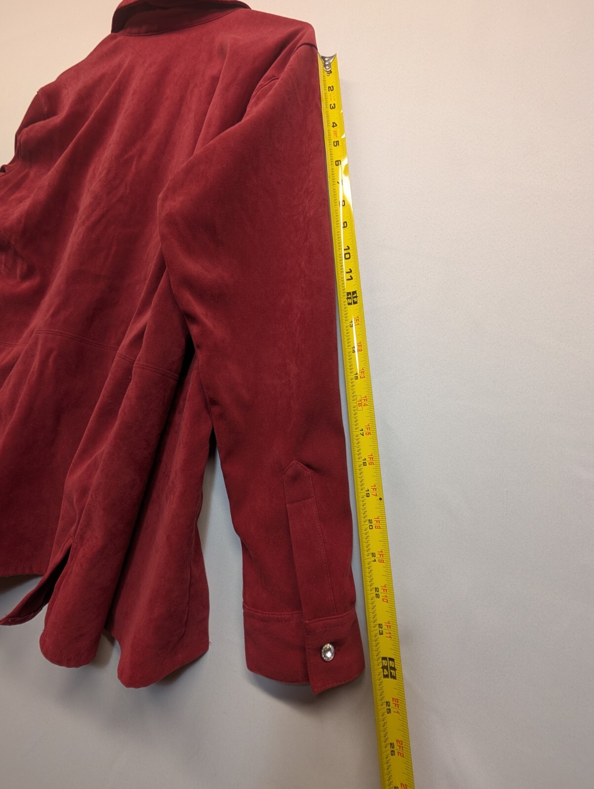 Cascade Blues. Red Rust, long sleeve, crystal button up front top. size L