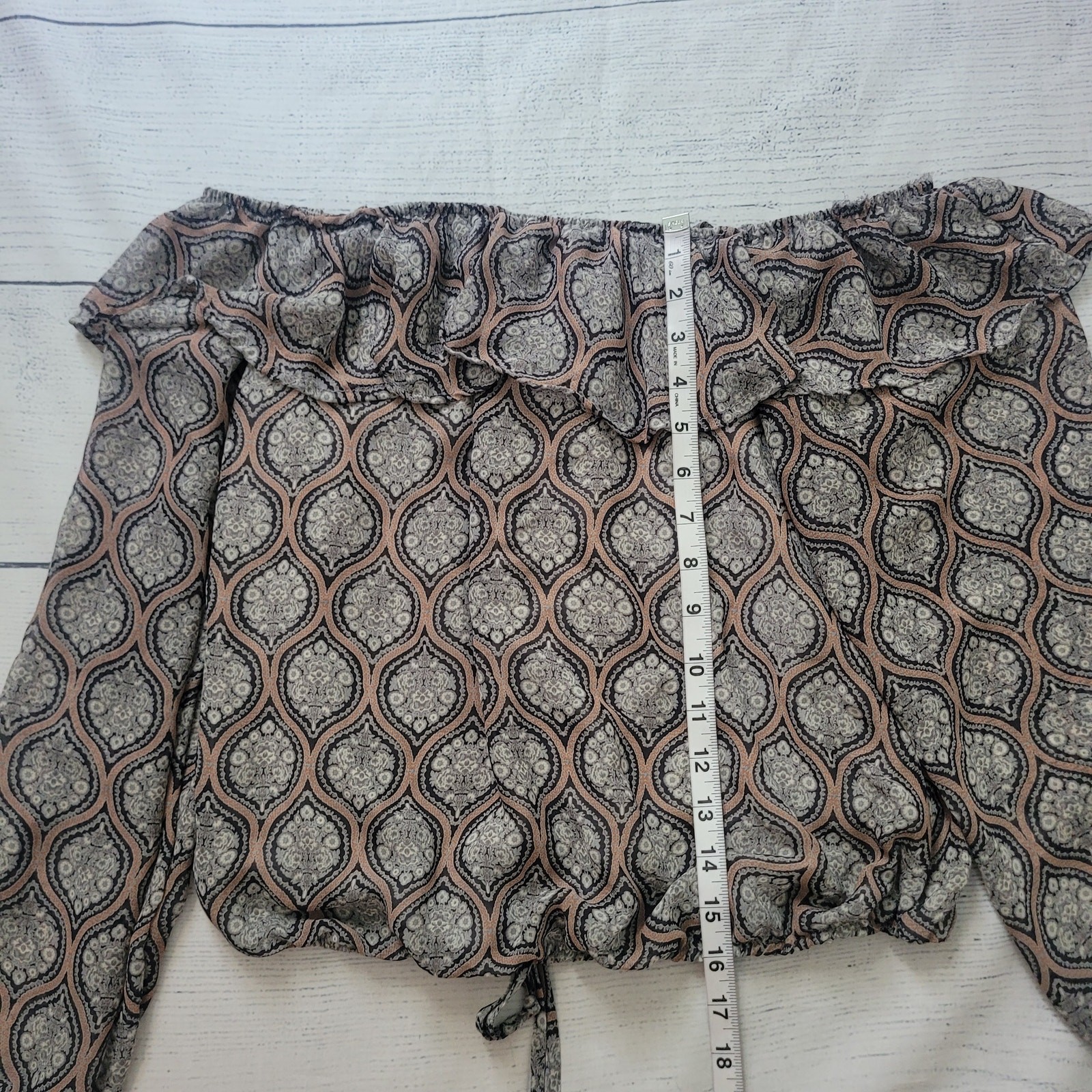 Willow & Root Size M Balloon Sleeve Medallion Print Crop Blouse Boho Chic