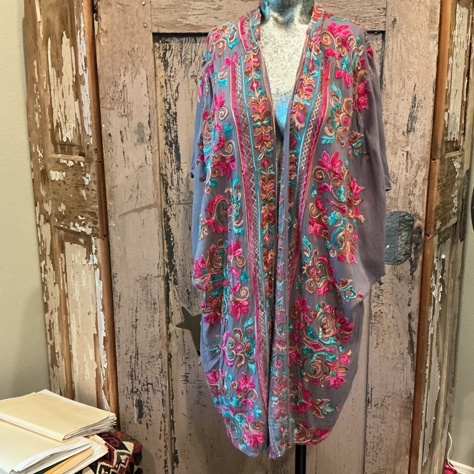 Umgee Kimono Size M/L Artsy Open Front Embroidered Floral Boho Festival Indie