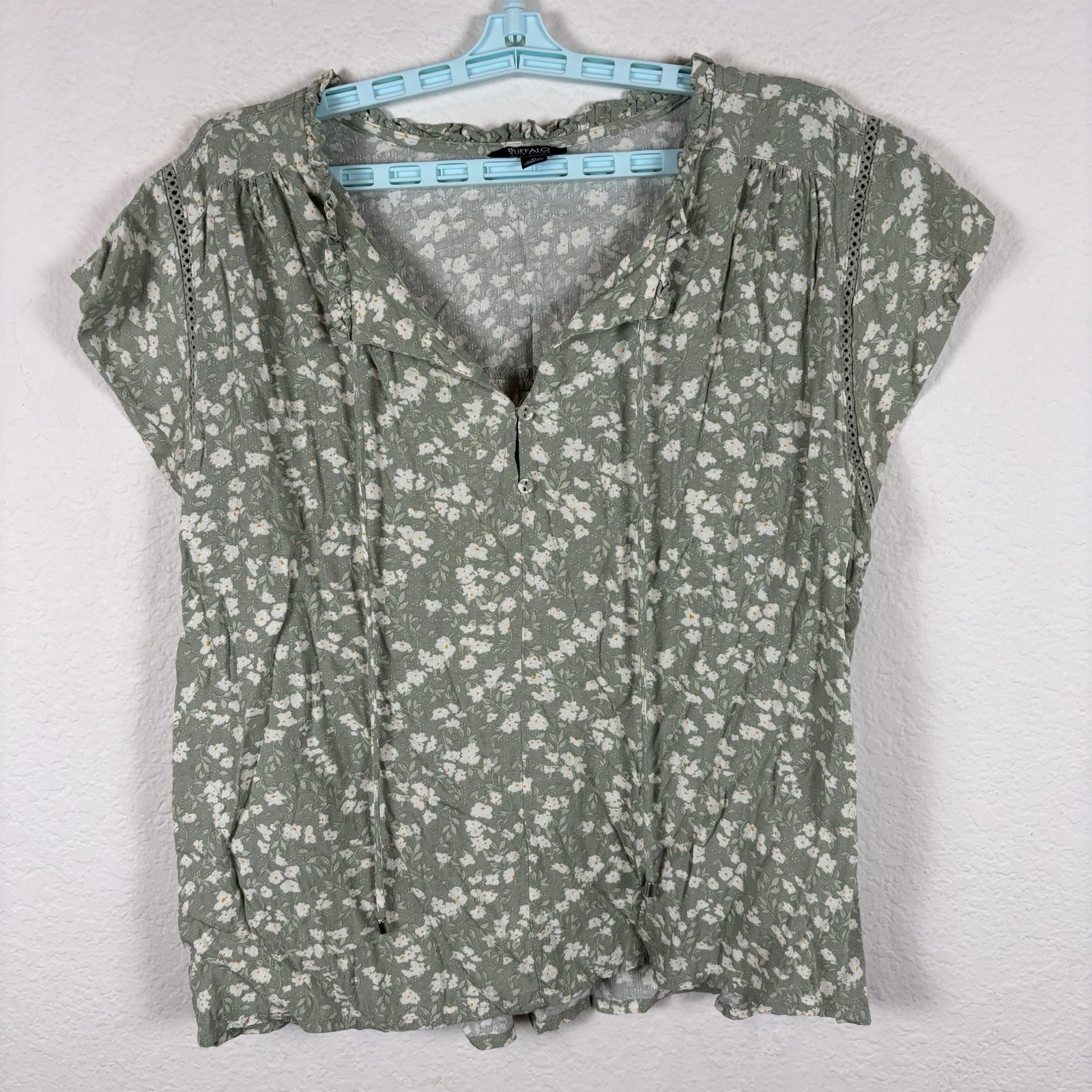 Buffalo David Bitton Womens T Shirt Sz XL Short Sleeve Floral Blouse Excellent