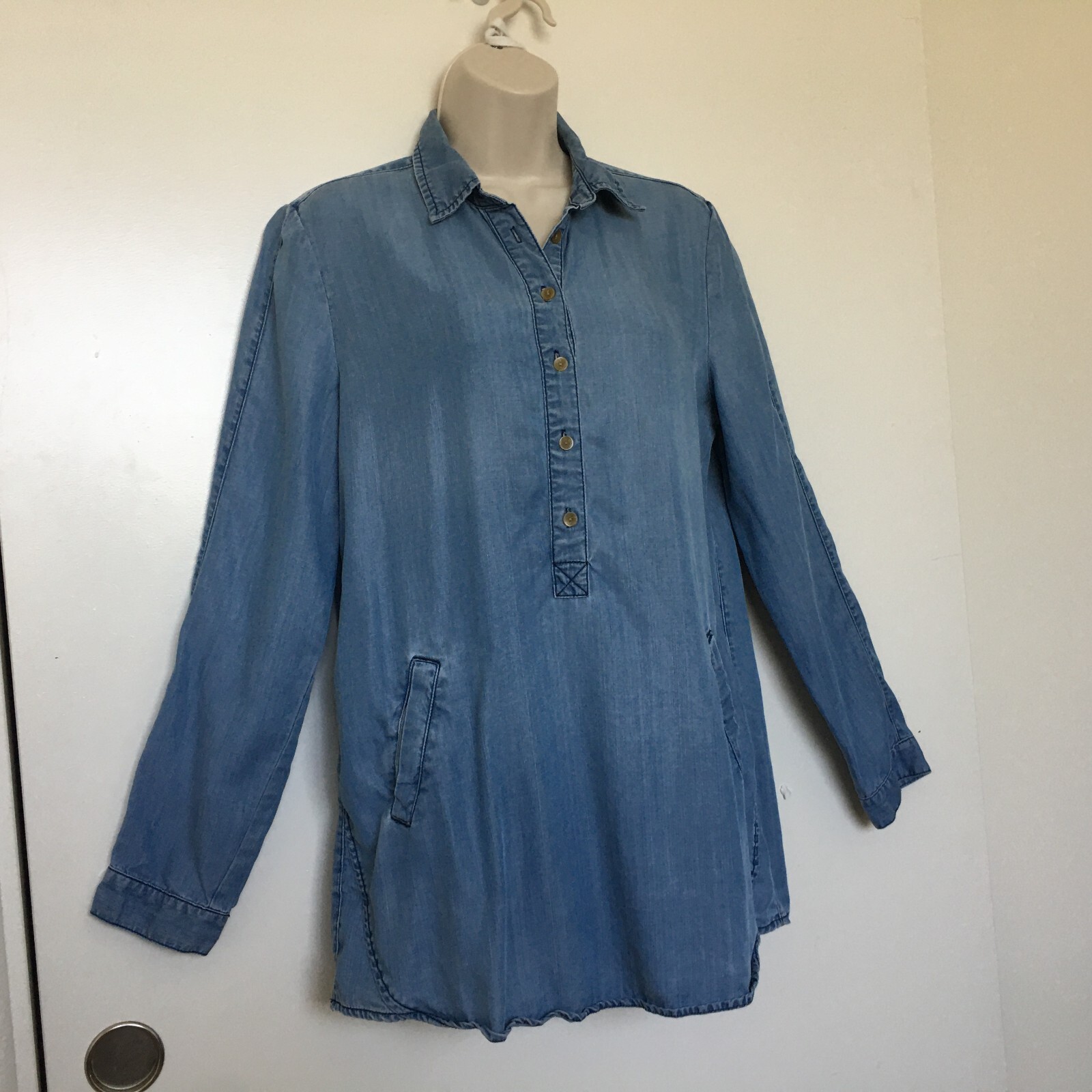Women’s Denim Top Chambray Shirt M Blue Tencel Long Sleeve Tunic Velvet Heart