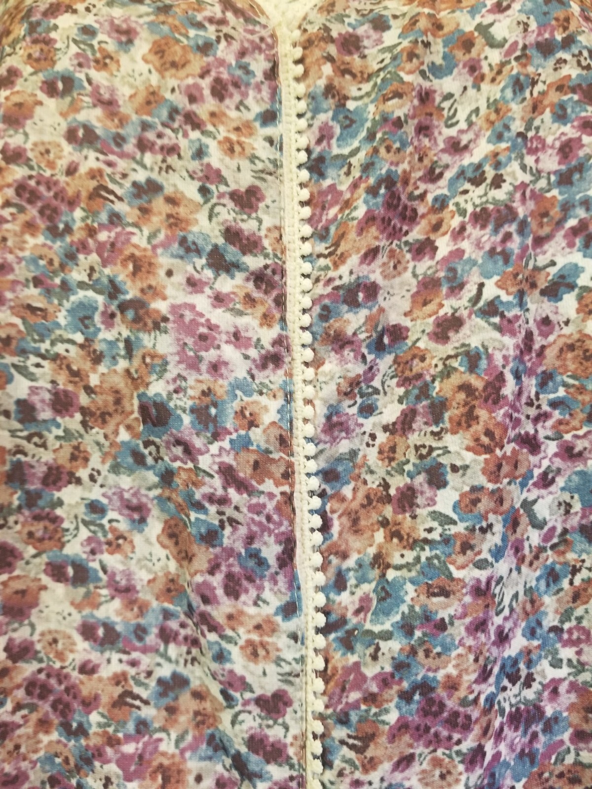 Davi & Dani Blouse Large Multi Purple Floral LSlvs Elastic Ruffle Cuff Lace Trim