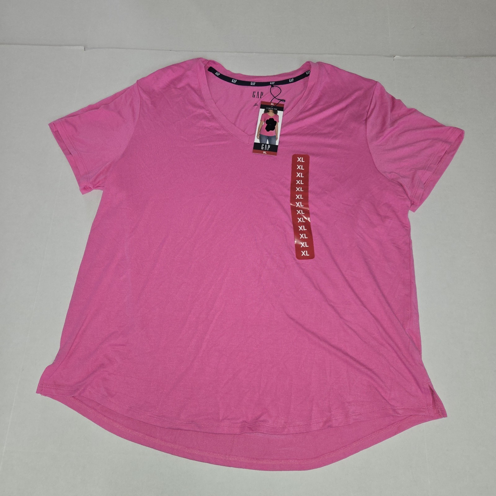 Gap Ladies Machine Washable Relaxed Easy Fit Short Sleeve V-Neck Tee XL Nwt