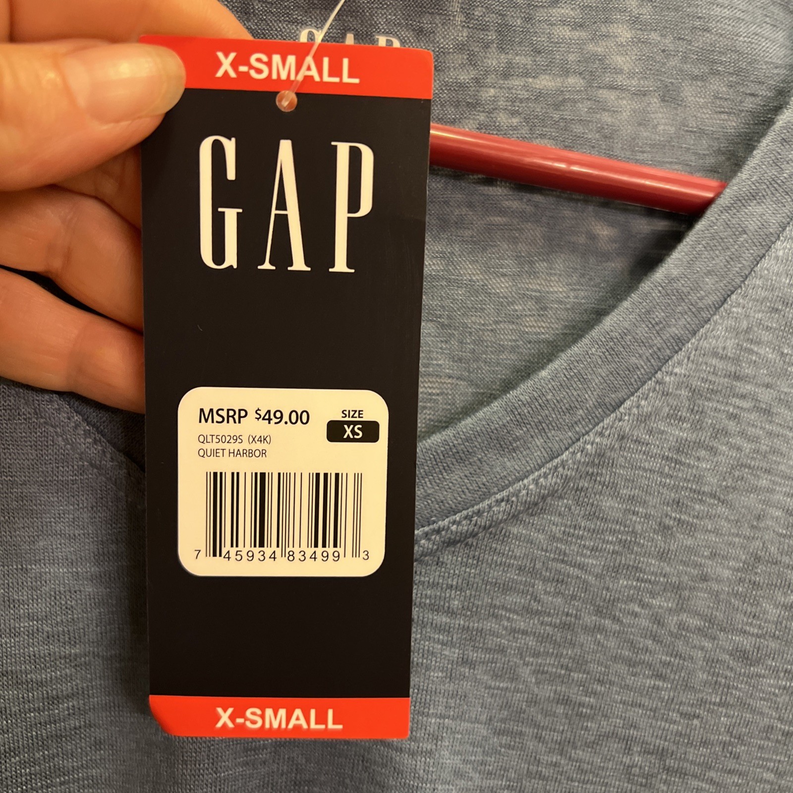GAP Women’s Lightweight Modal Blend V-Neck Scoop Hem T-Shirt XS Blue