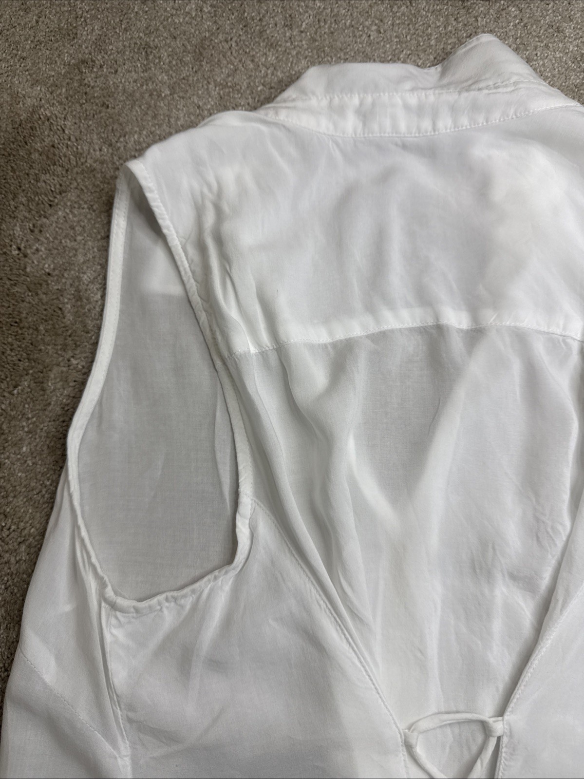 BCBG Generation White Sheer Button Up Collared Sleeveless Back Tie SizeM