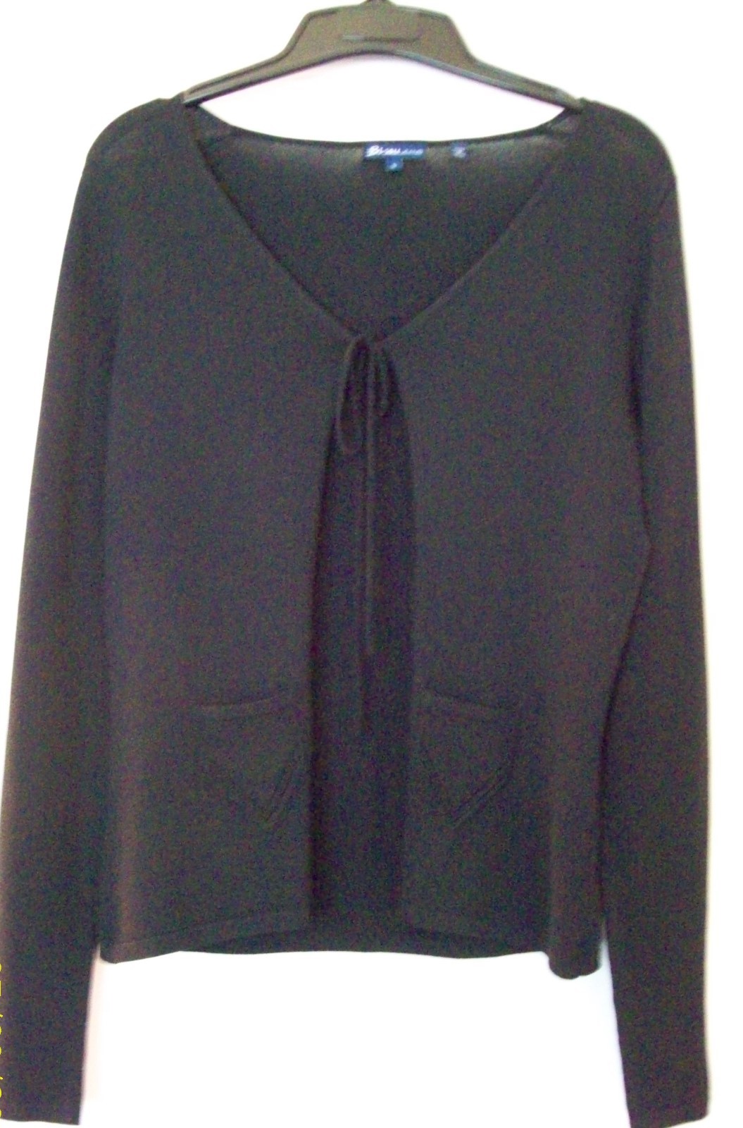 Bisou Jeans Size S 65% Rayon / 35% Nylon V-Neck Long-Sleeve Black Knit Top