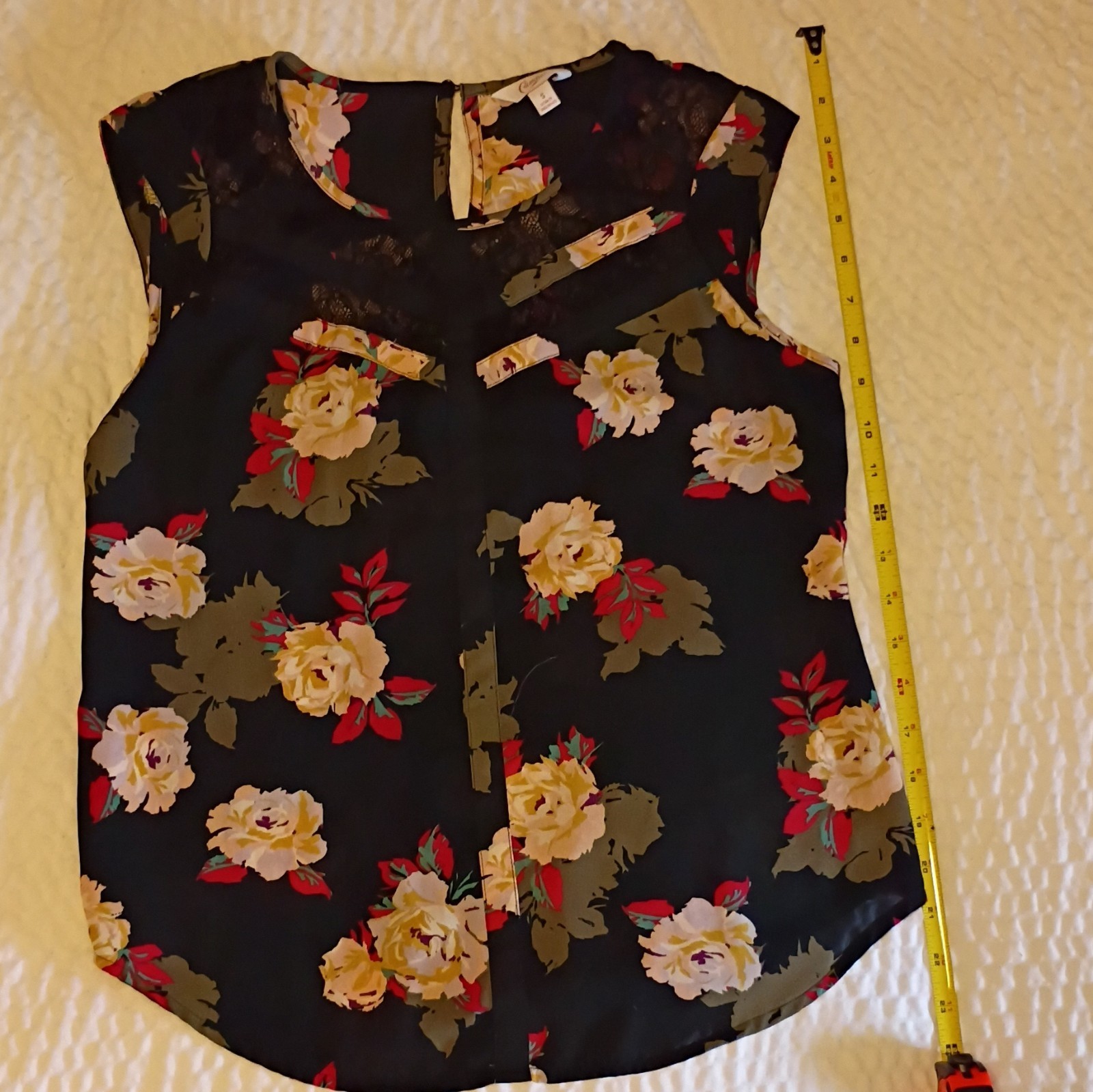 Women’s Size S Black Floral Sleeveless Round Neck Pullover Chiffon Blouse