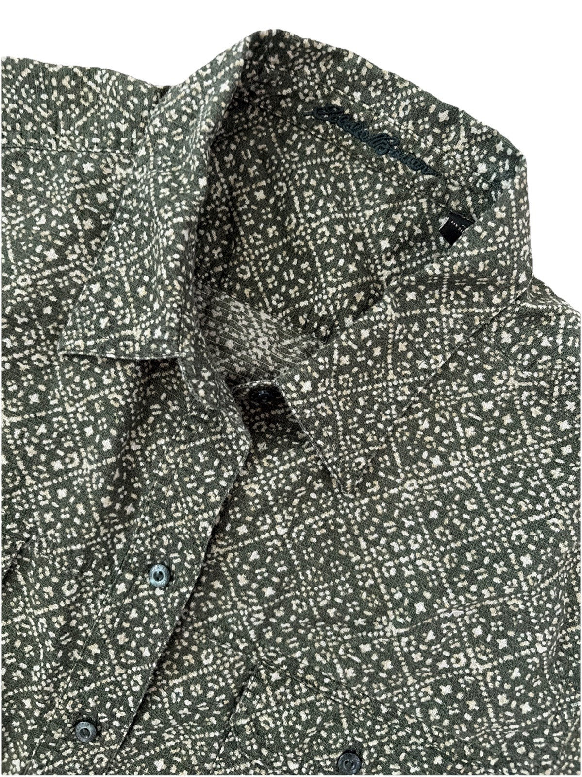 Eddie Bauer Women’s Olive Print 100% Cotton LS Roll Tab Blouse Size L Gorpcore