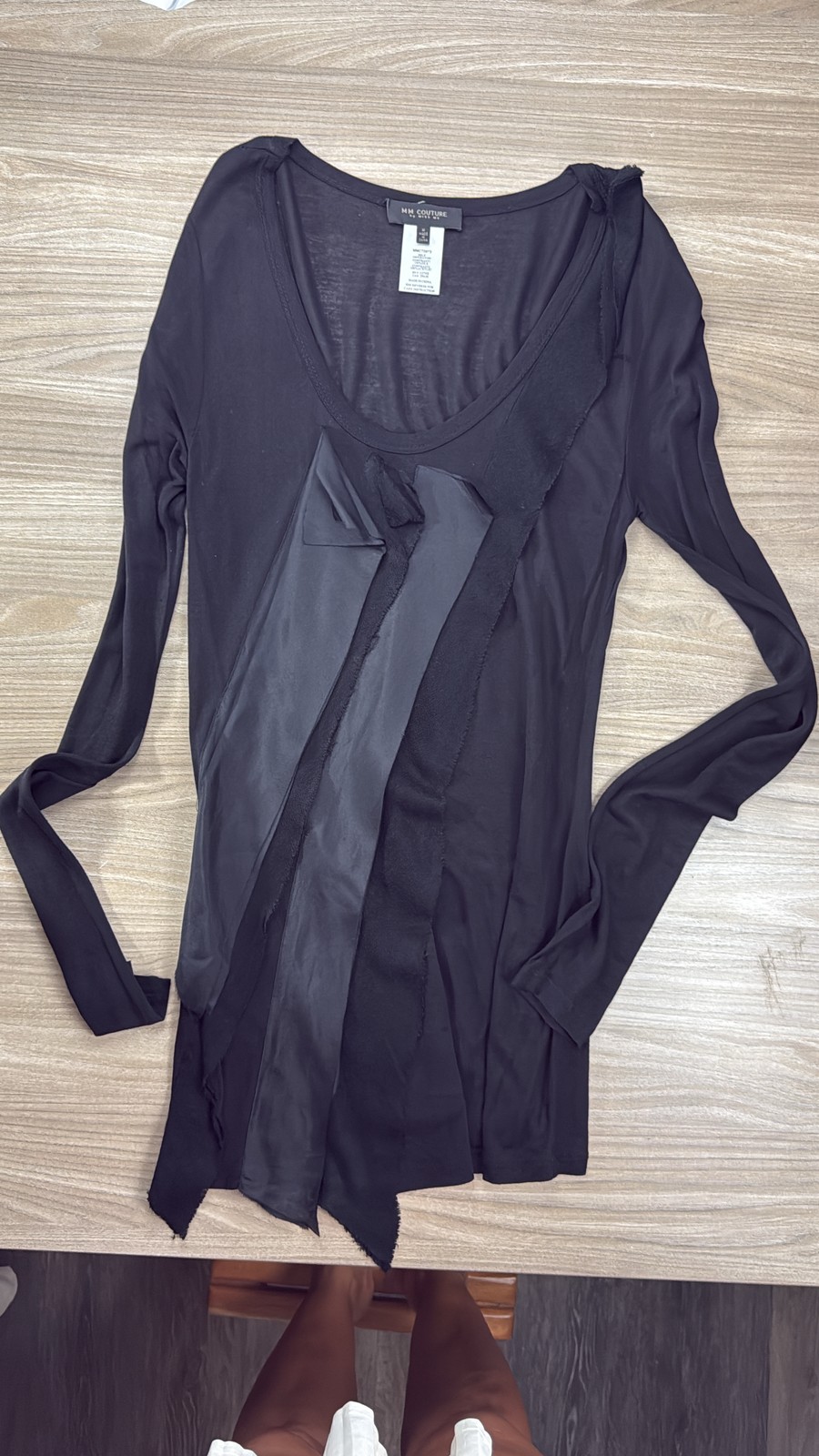 MM Couture Miss Me Women’s Black Rayon Silk V-Neck Ruffle Tunic Top Size M