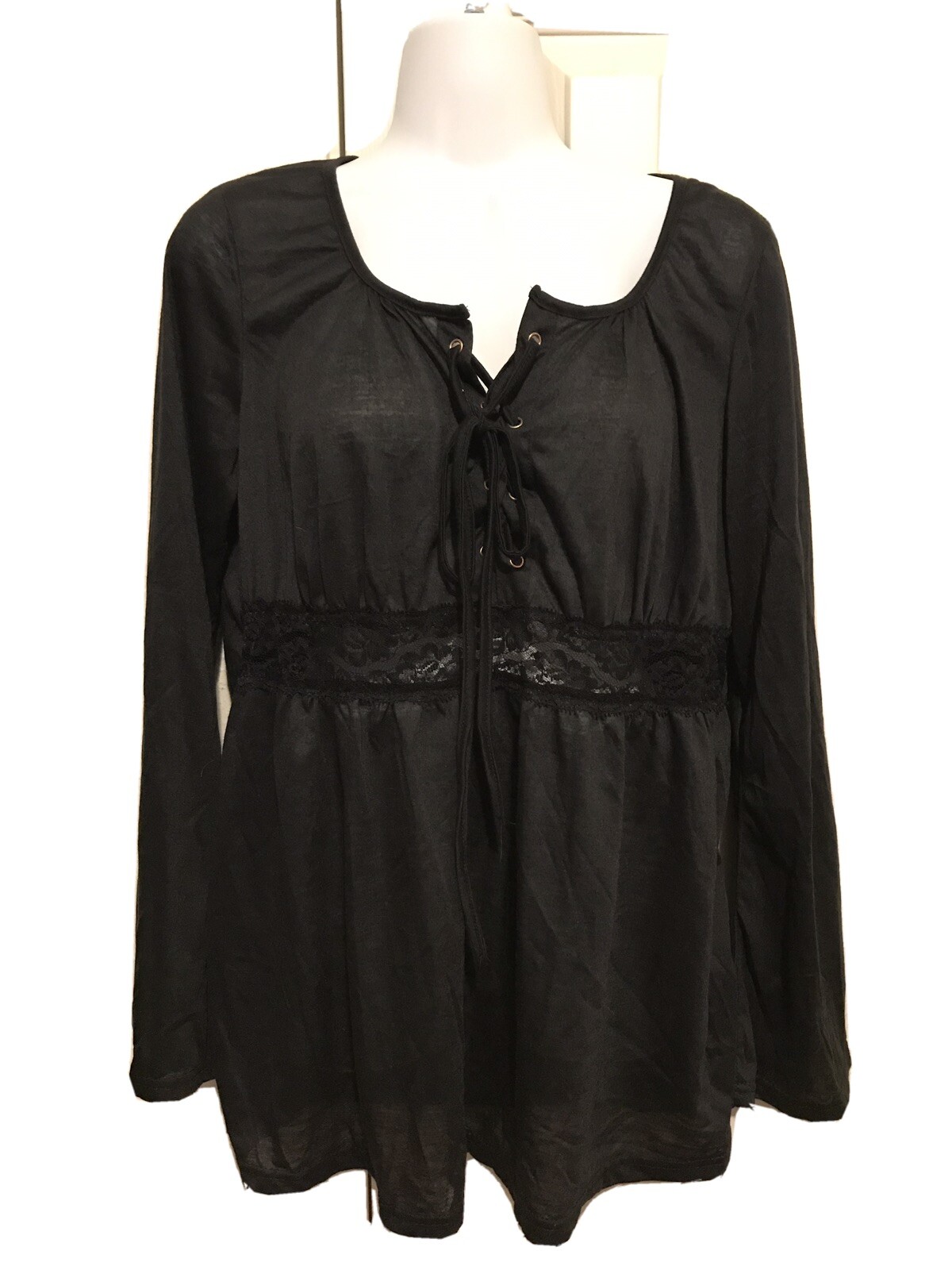 Zanzea Collection Top Blouse Long Sleeve Black Lace Up Front Detail Sz XXL NWT