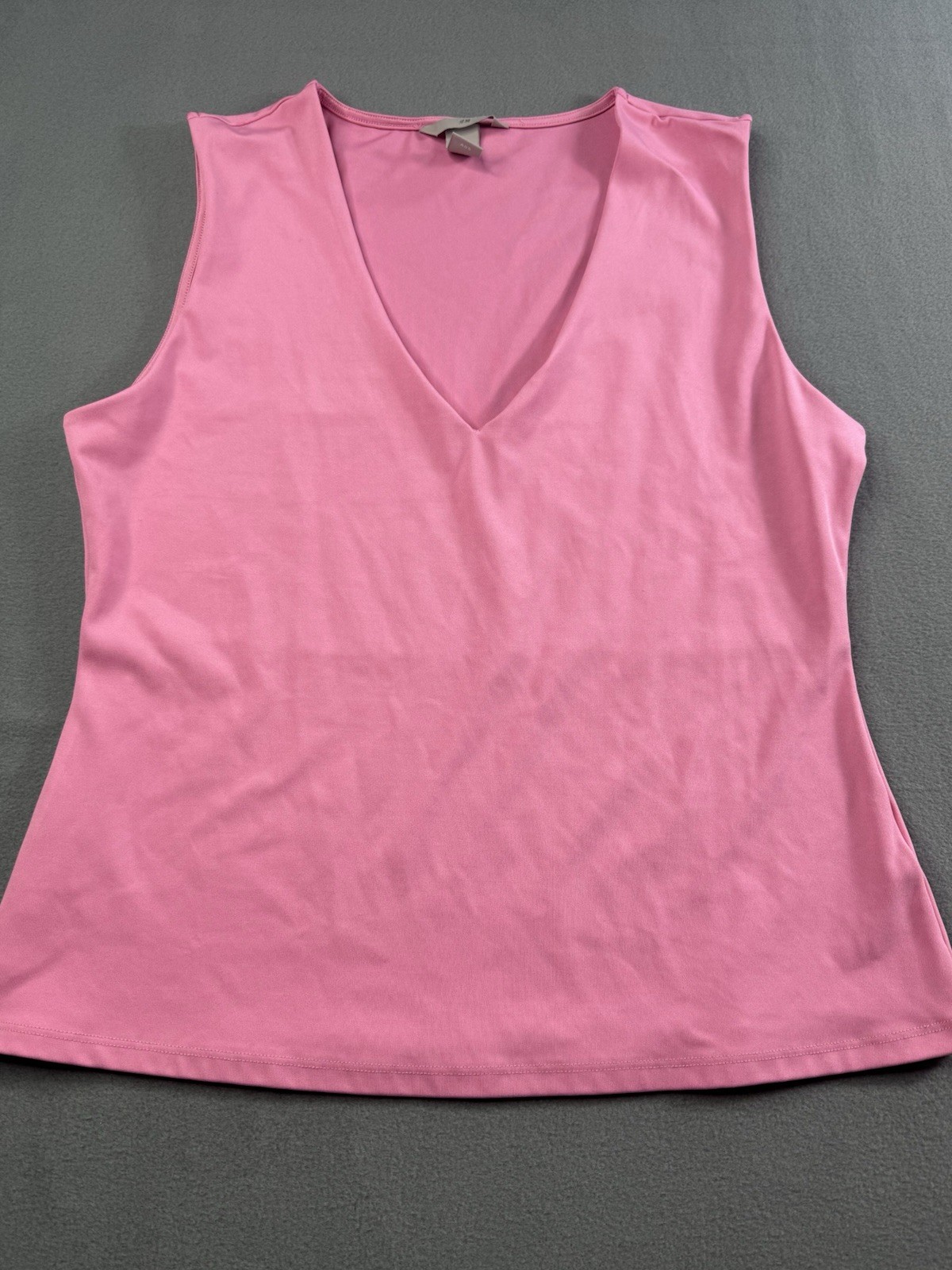 H&M Sleeveless V-Neck Stretchy Shell Top Womens L Balletcore Layering BarbieCore