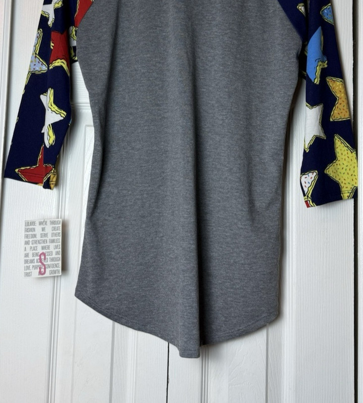 NWT LuLaRoe Gray Blue Baseball Shirt Red Yellow Blue Star Sleeves – Randy – S